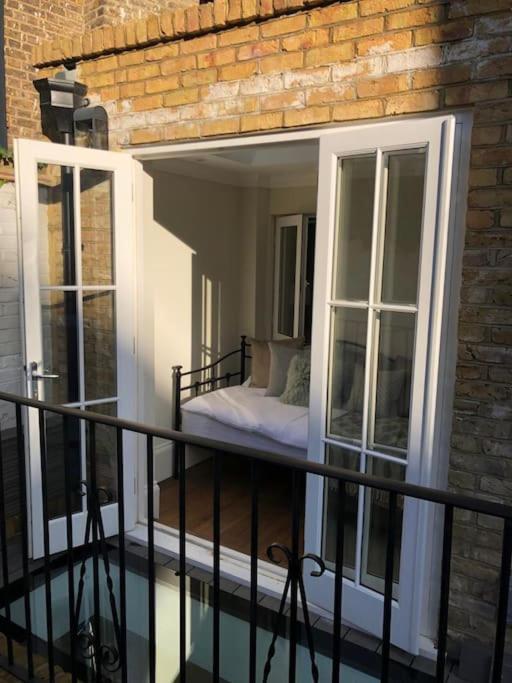 Stylish 3-bedroom flat in Kensington