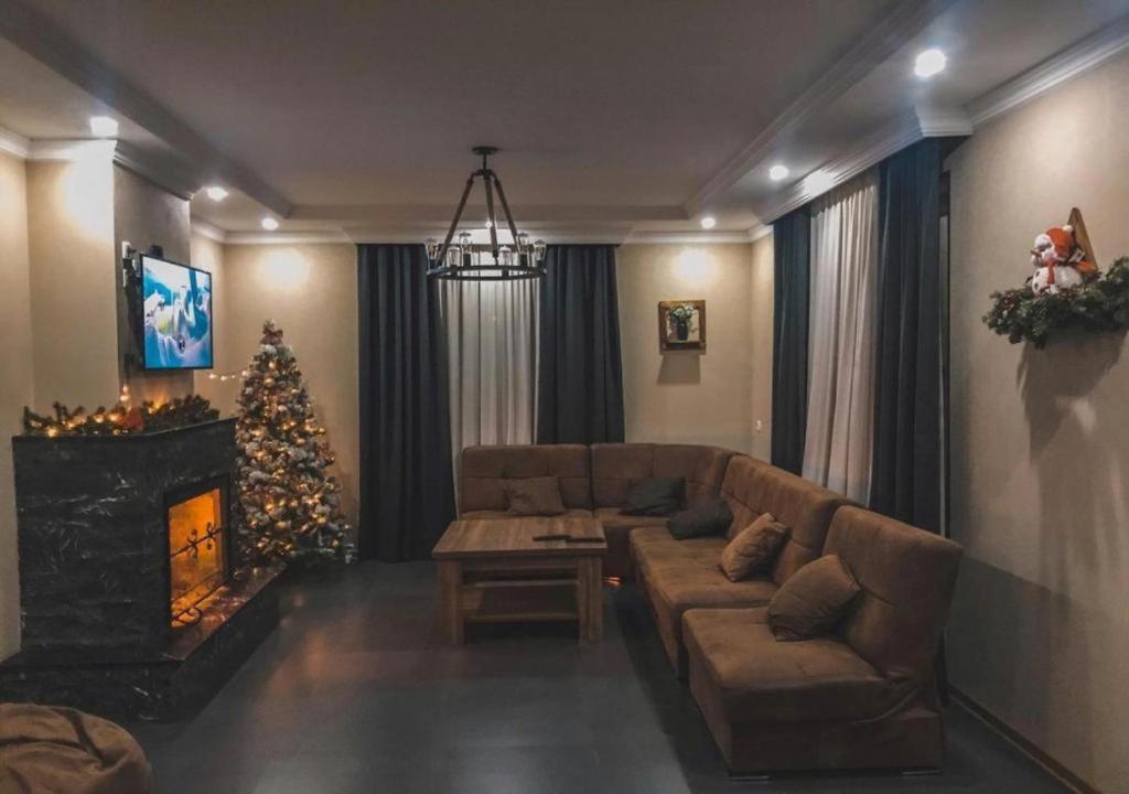Barbiquee's Loft • Bakuriani view 3