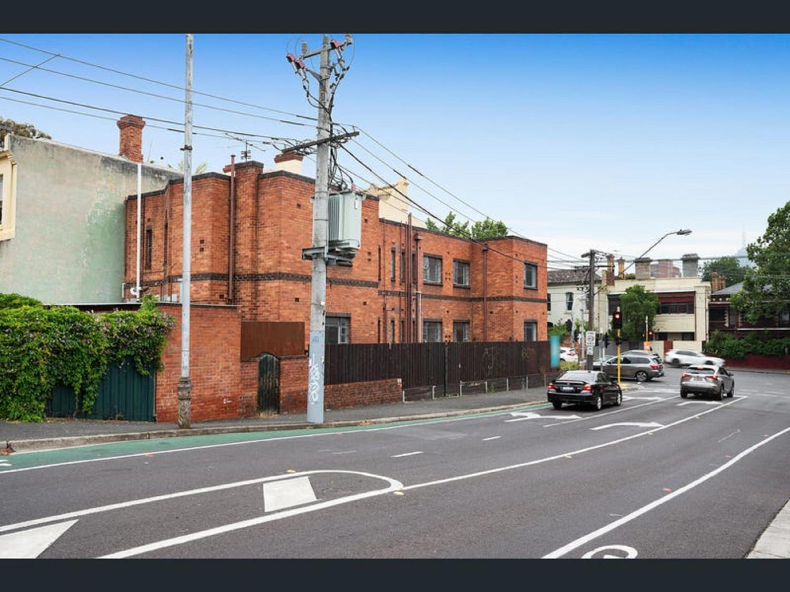 Richmond Private Rooms - 151 Hoddle Homestay
