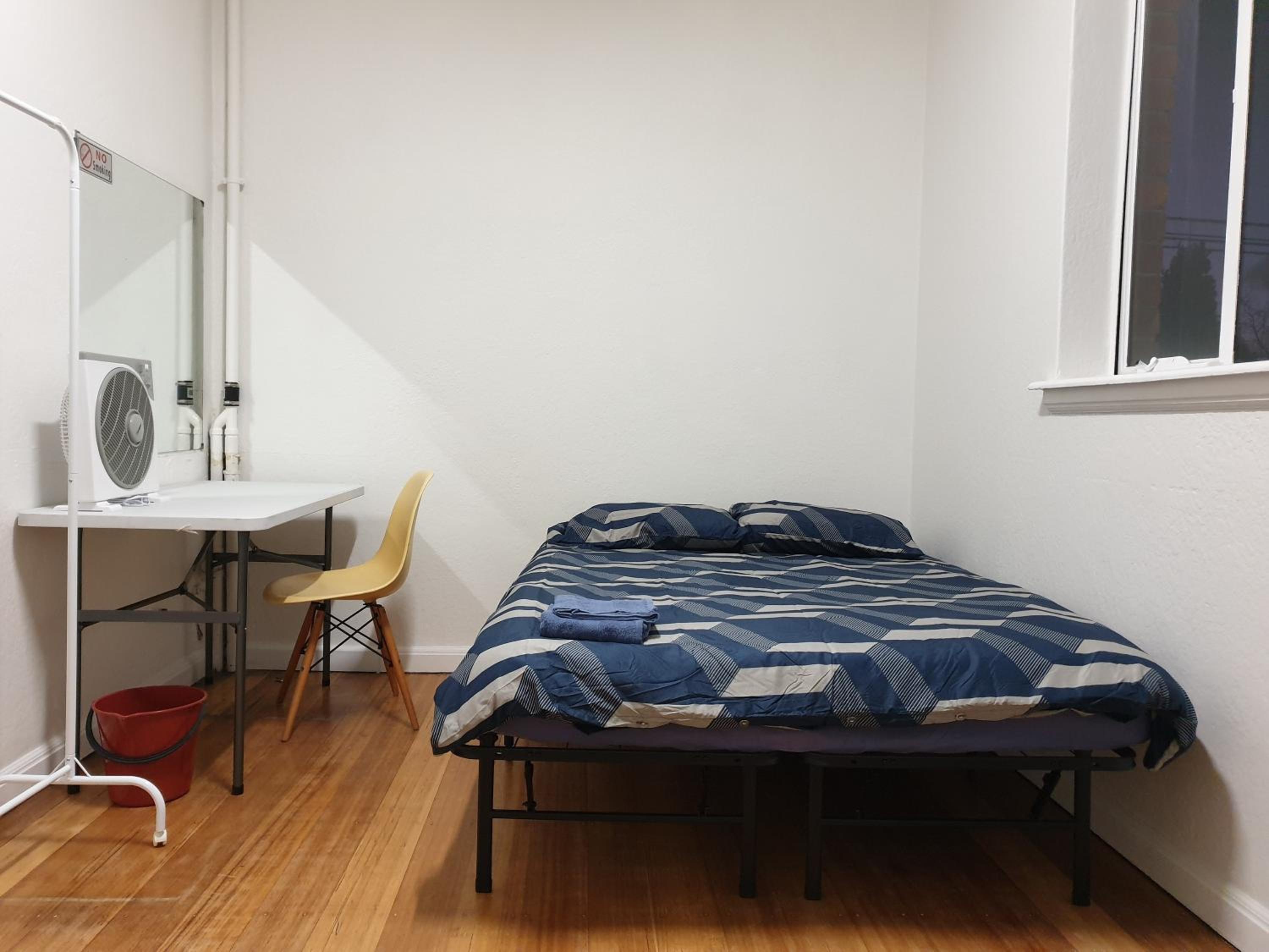Richmond Private Rooms - 151 Hoddle Homestay