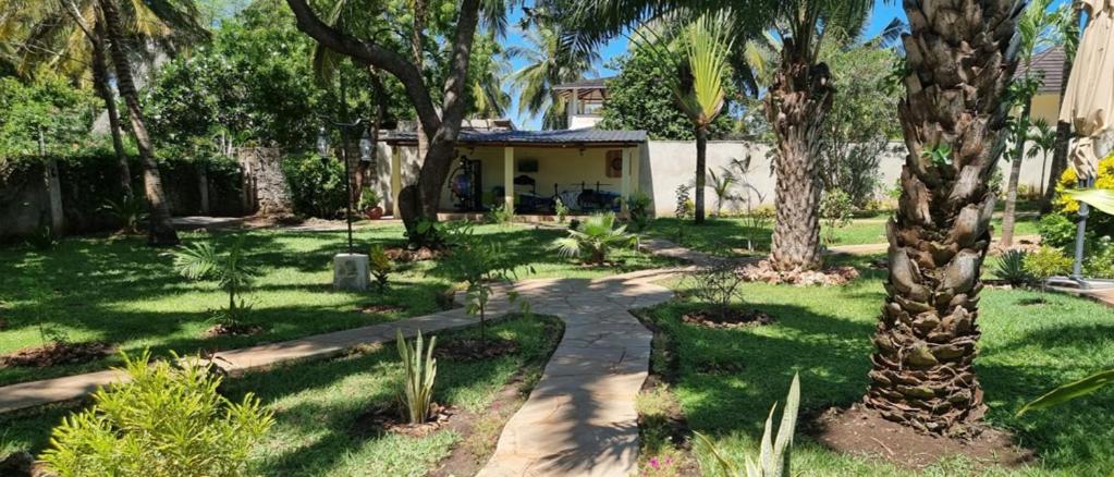 Apartmenthaus Salama Villen in Diani