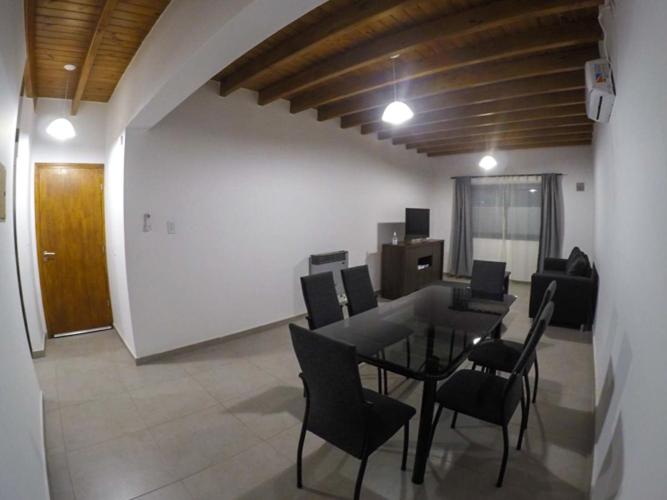 4 - Departamento 2 Dormitorios, Cochera - Mendoza Argentina
