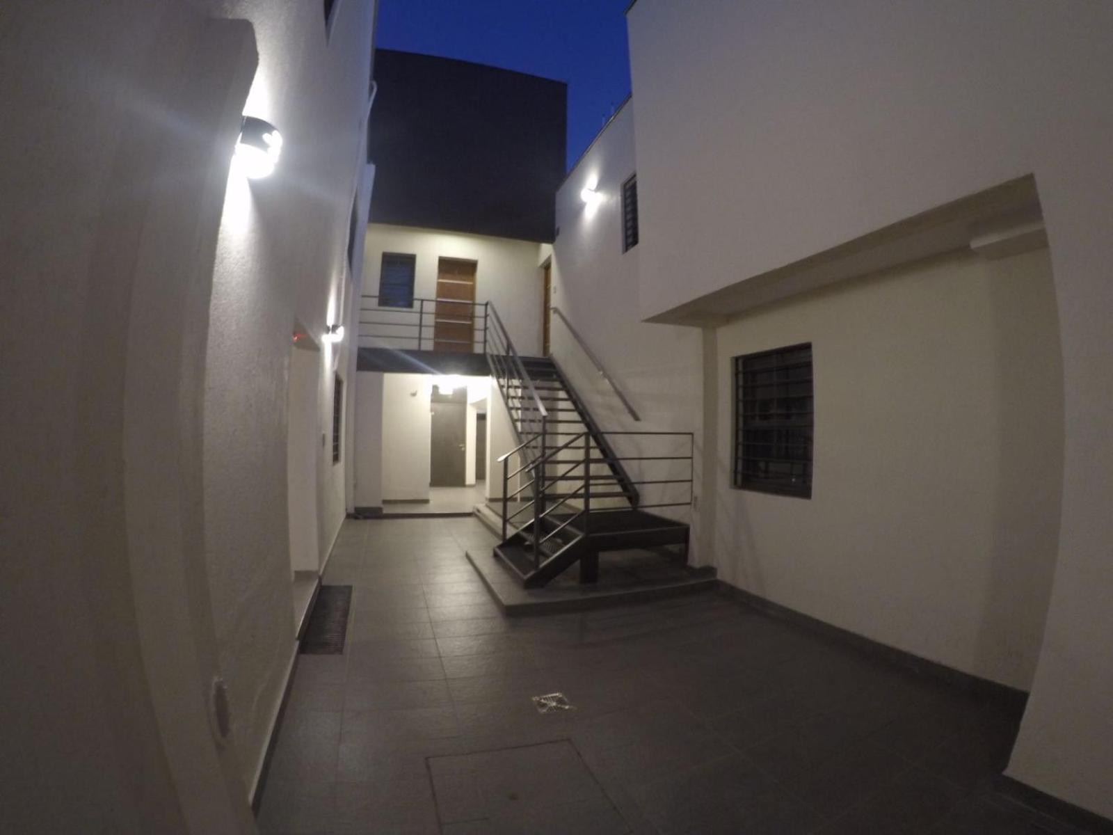 4 - Departamento 2 Dormitorios, Cochera - Mendoza Argentina