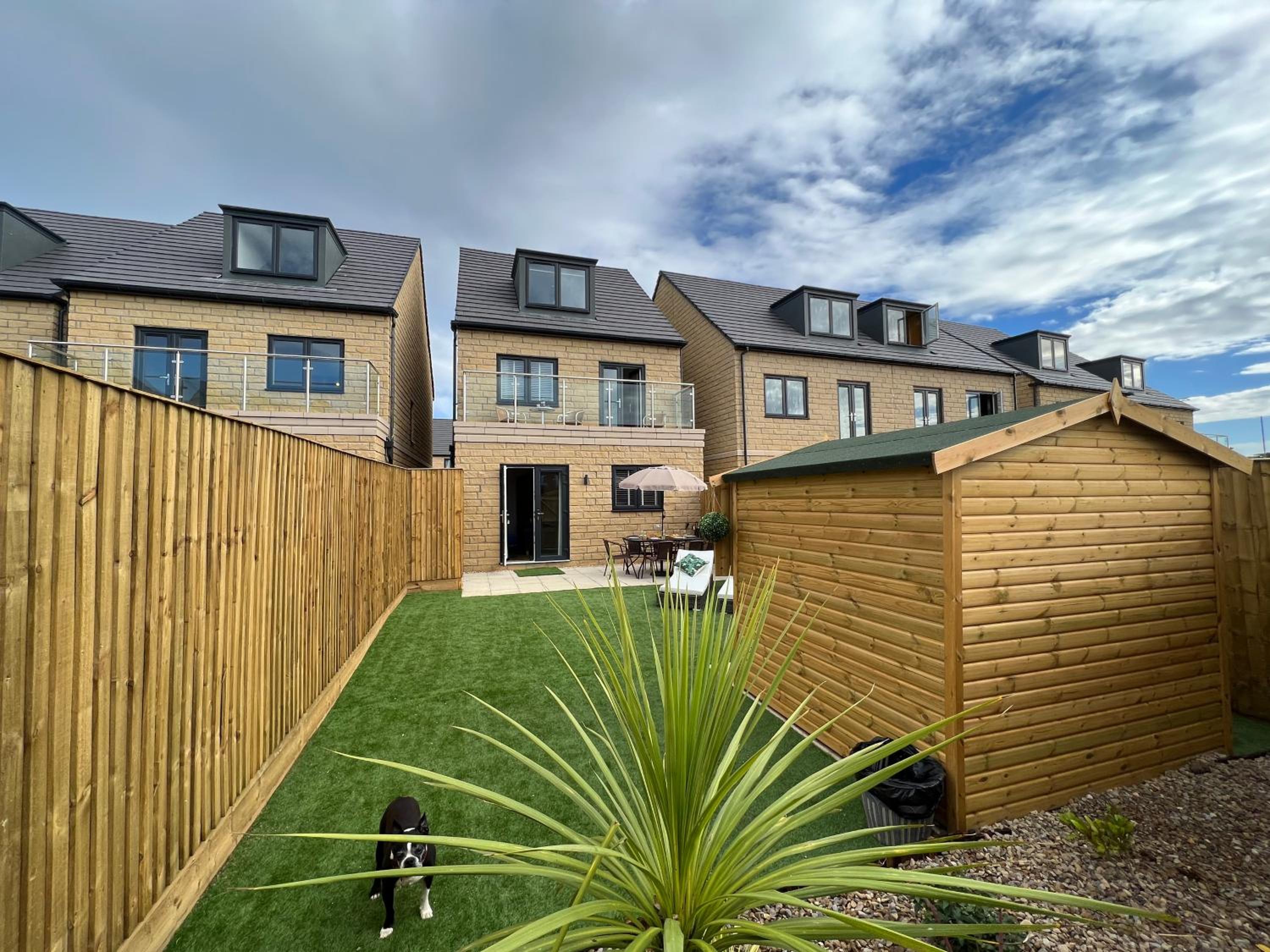 DAIRY COTTAGE WHITBY- HOT TUB - 4 Beds