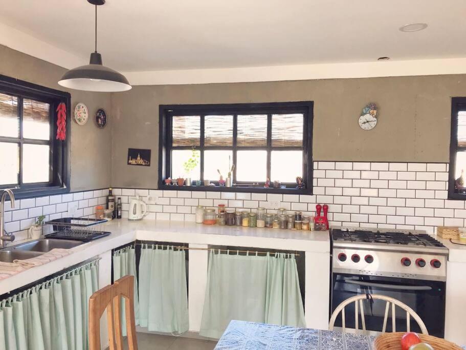 Moderna casa en las Paredes a 1 km del aeropuerto