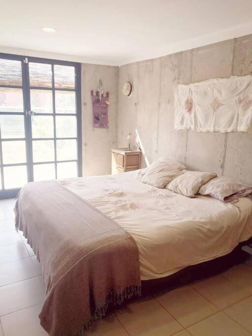 Moderna casa en las Paredes a 1 km del aeropuerto
