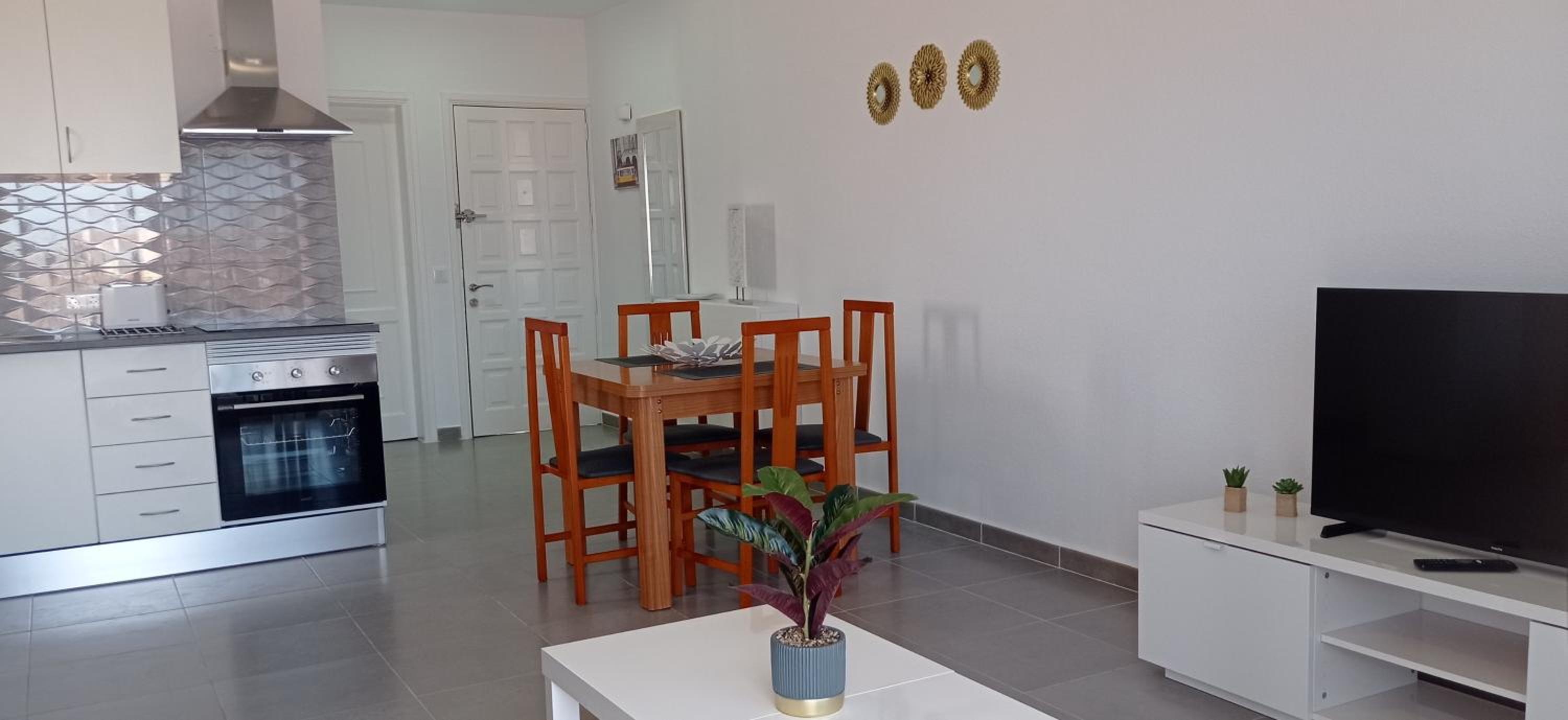 HC home abroad Costa Adeje