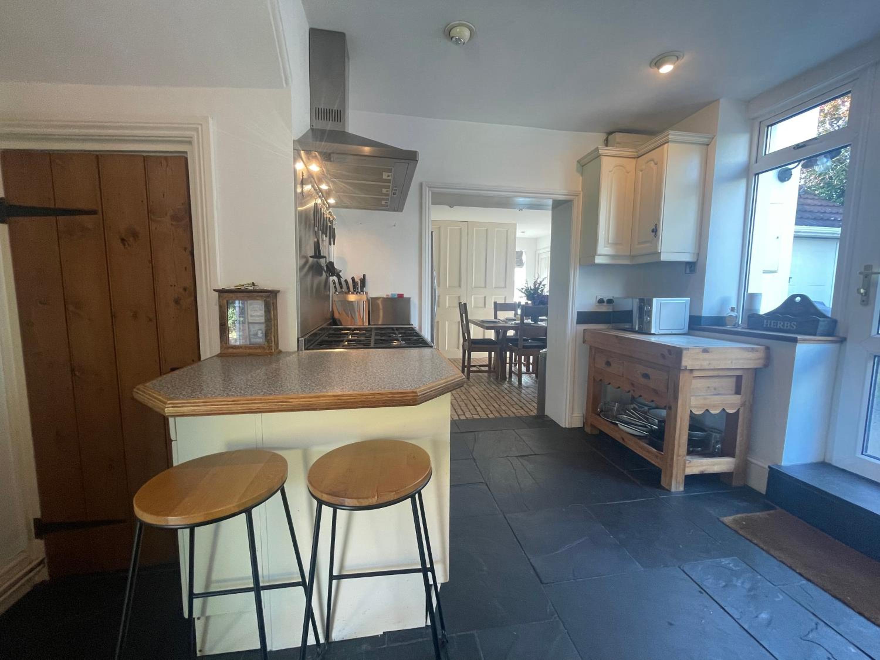 Lauderdale lodge barnstaple