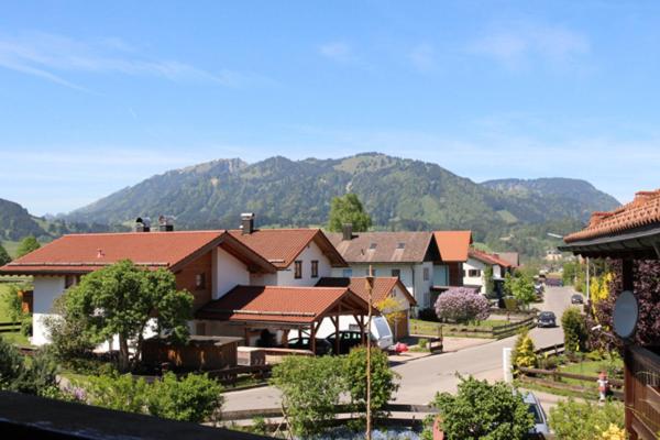 Gemütliche Ferienwohnung Krämer mit Bergblick