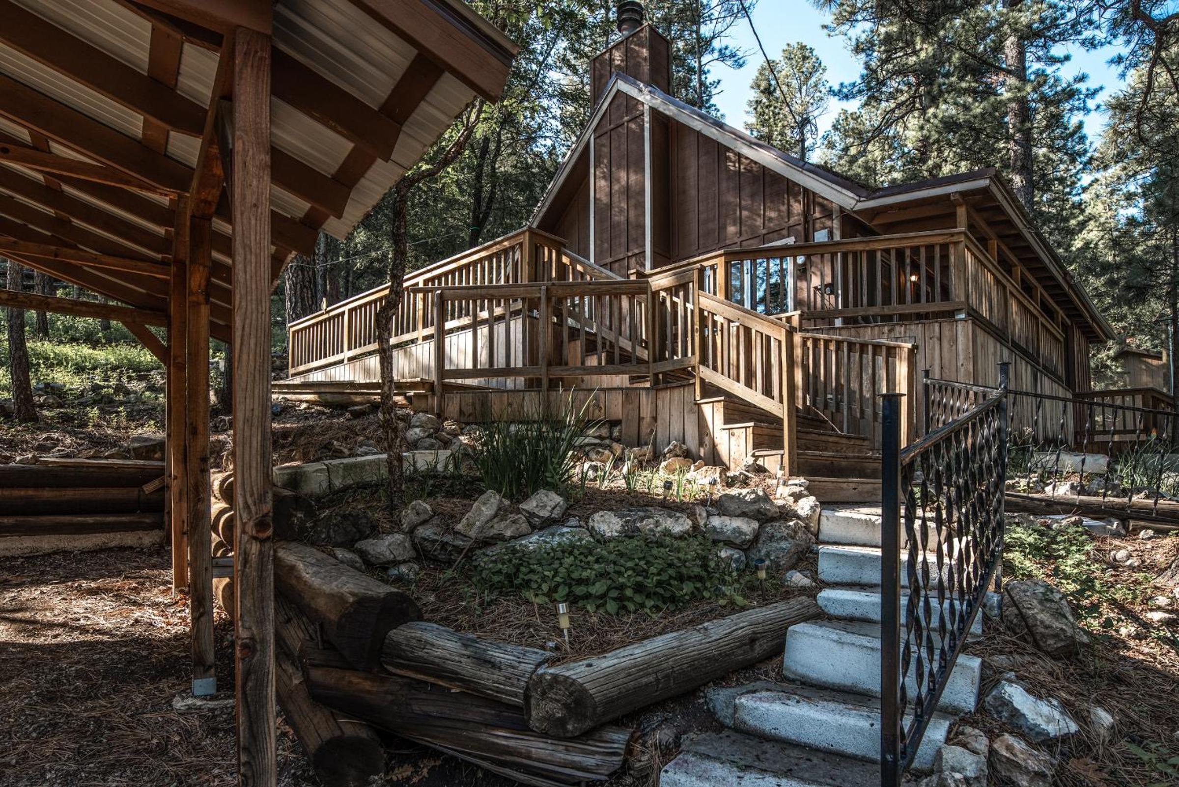RockInn Pines view 4