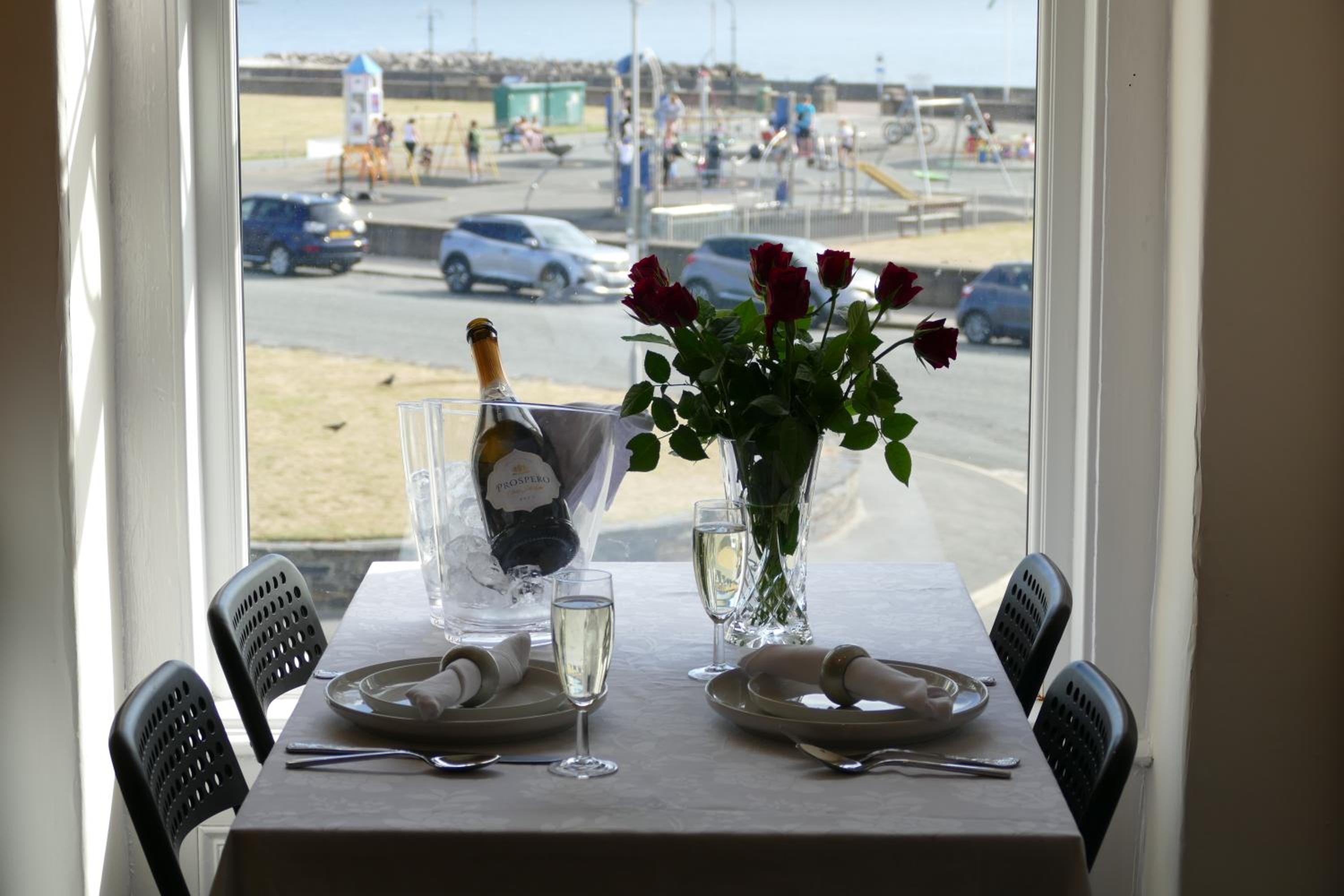 ShellSeekers Holiday Apartment, Llandudno