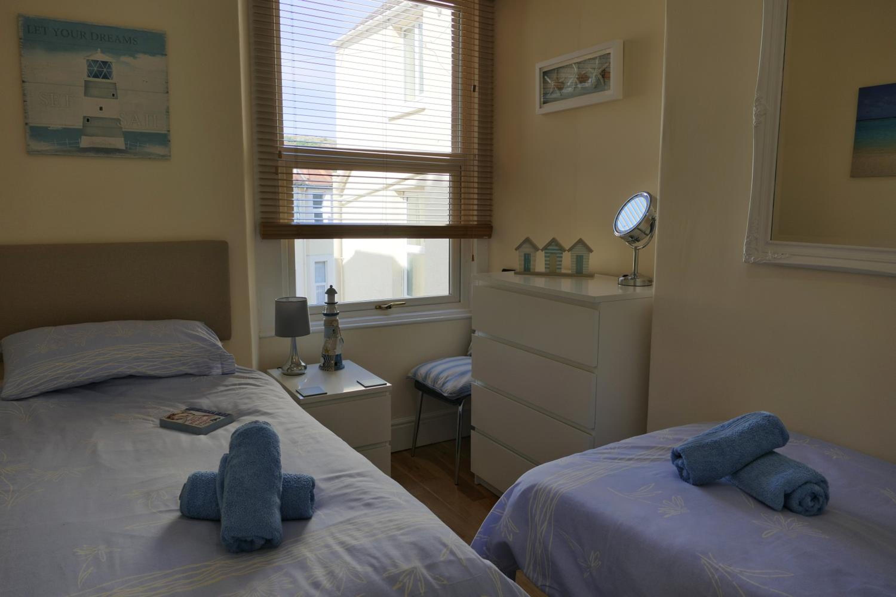 ShellSeekers Holiday Apartment, Llandudno