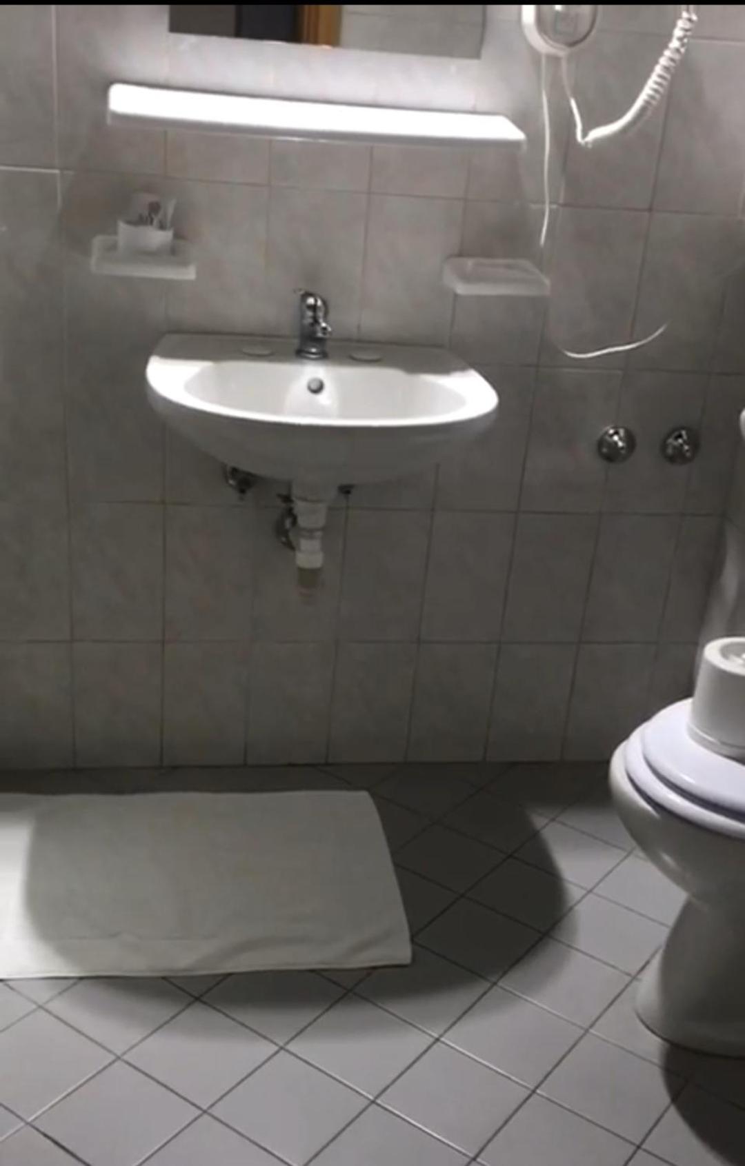 Il Vecchio Portico alojamiento Cesena — bathroom