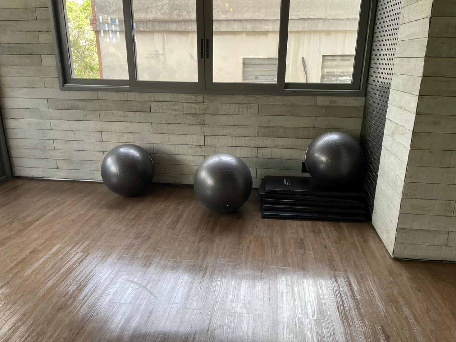 Oscar Freire - VN Studio 1108