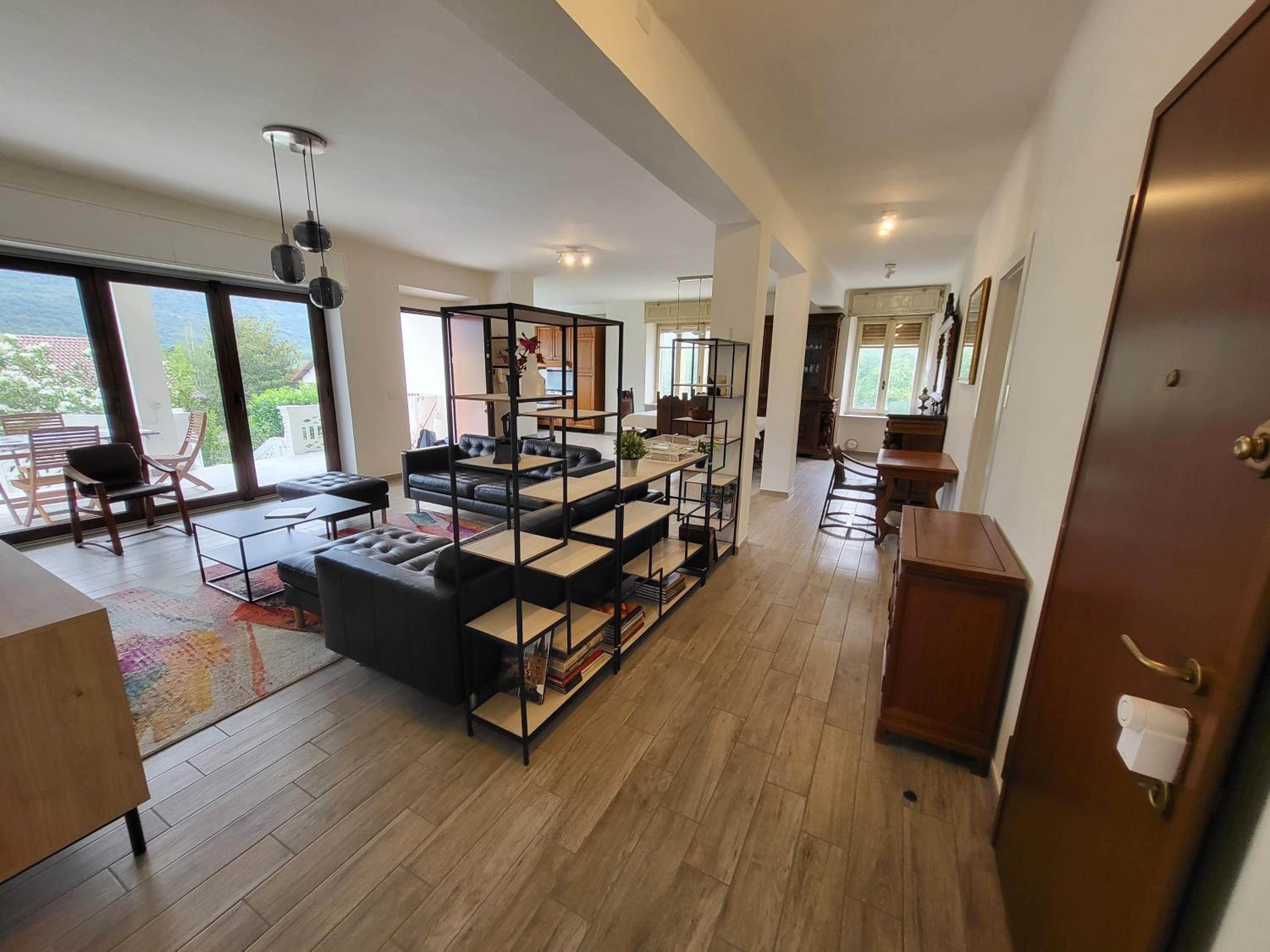 Big appartement - 9 guests - Air Conditionning and Courtyard view 4