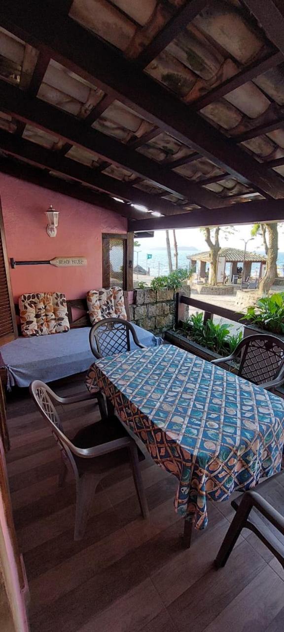 Villa do Portinho - Casas em frente à Praia