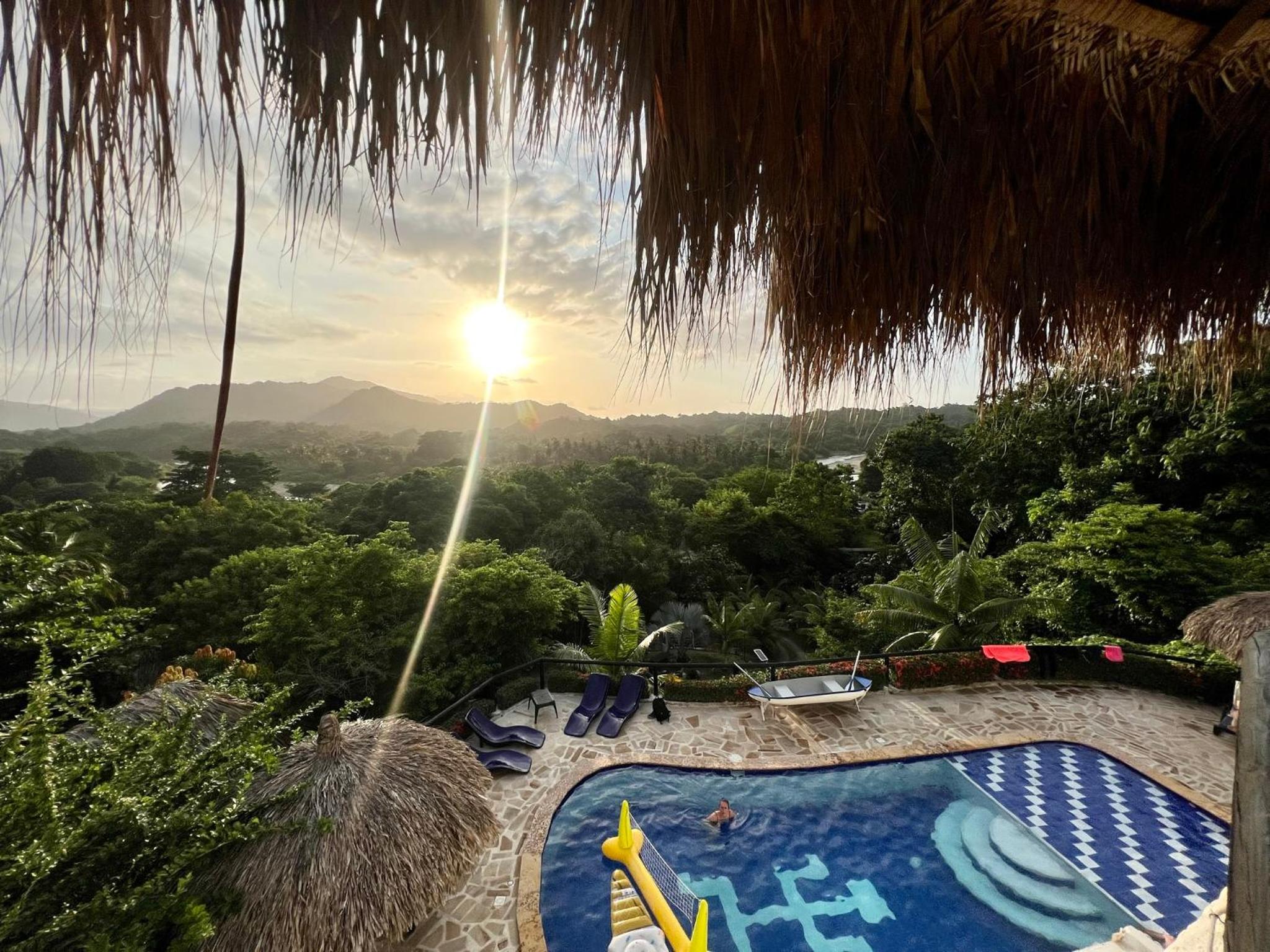 Quetzal Dorado Eco-Lodge by Mareygua
