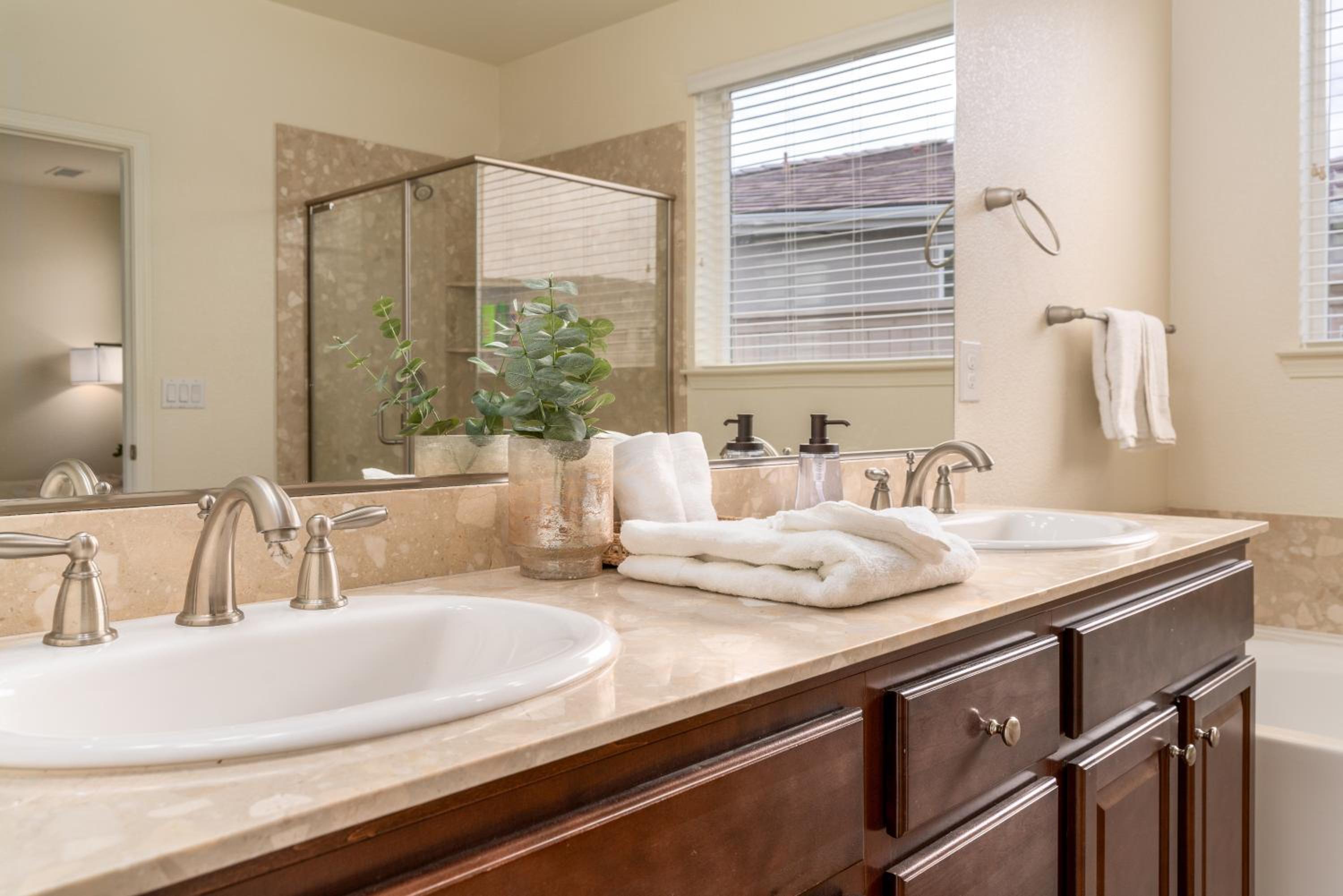 Dream Family Home in South Reno 4 bed 30 Min to Lake Tahoe - Property Image 43