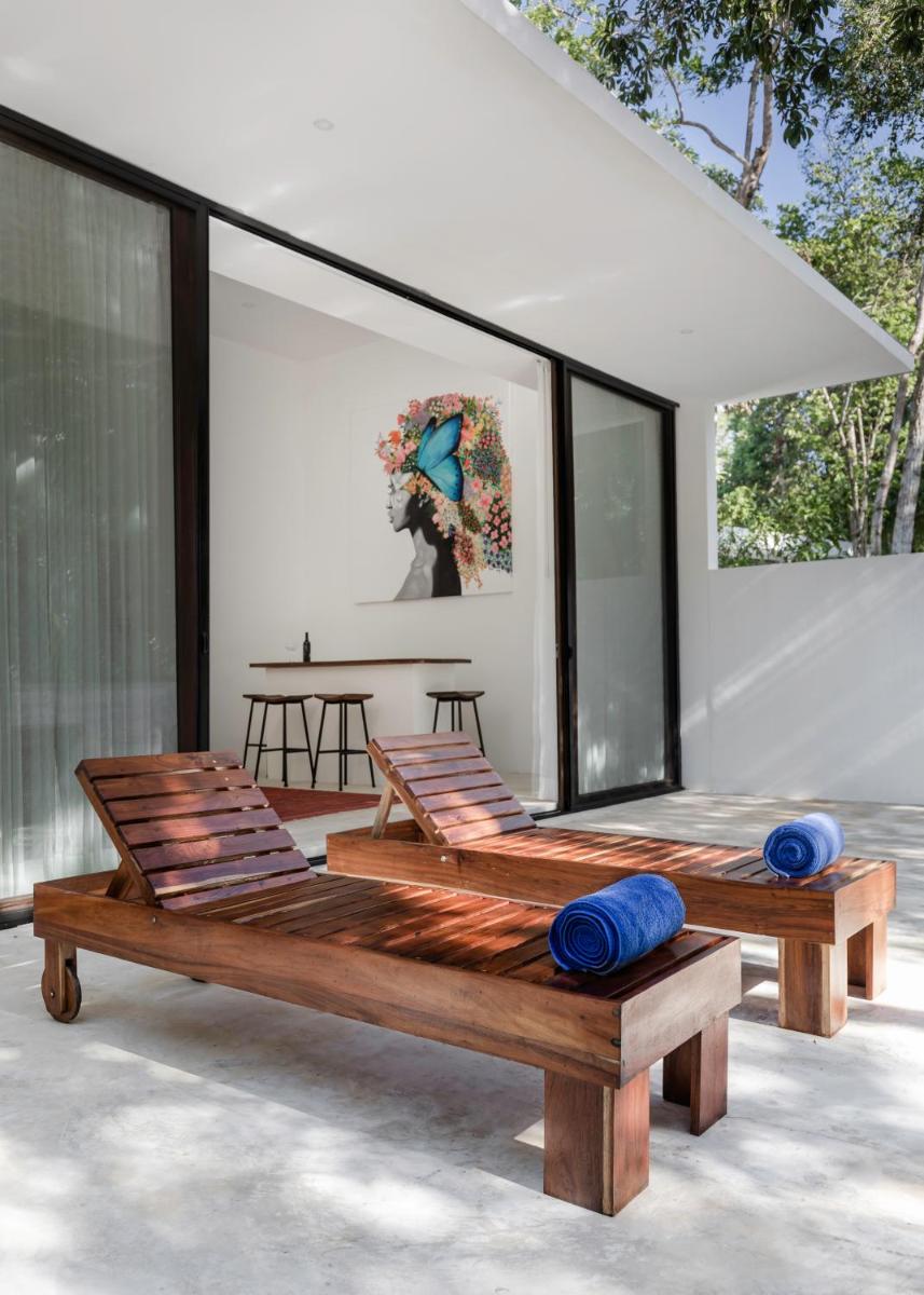 outdoor BBQ area