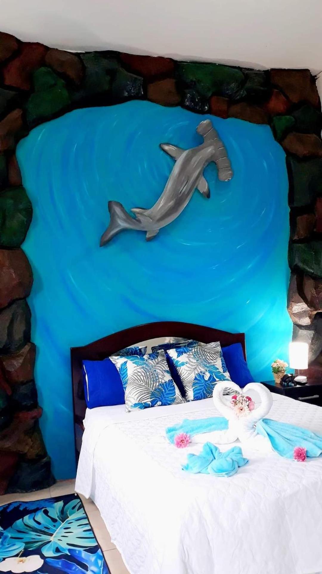 Hotel Suite Galarous Island - Image 1