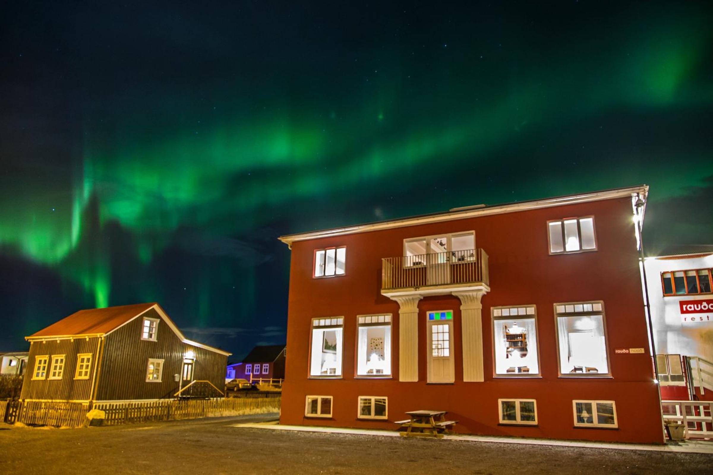 Bakki Apartments & Hostel