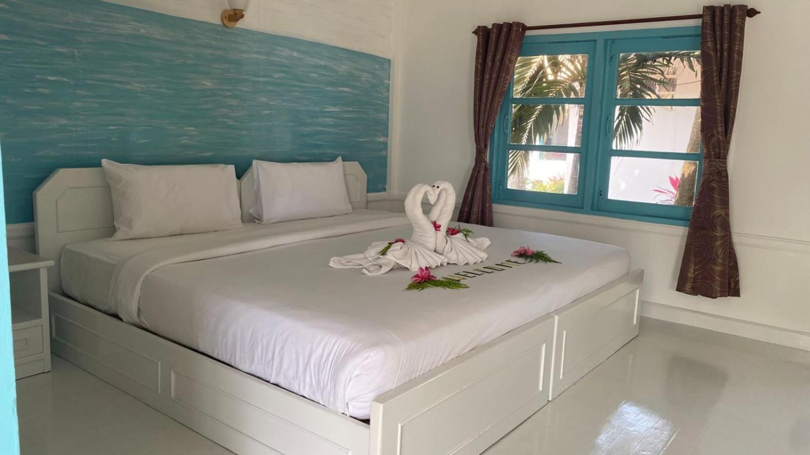 Sand Sea Beach Resort