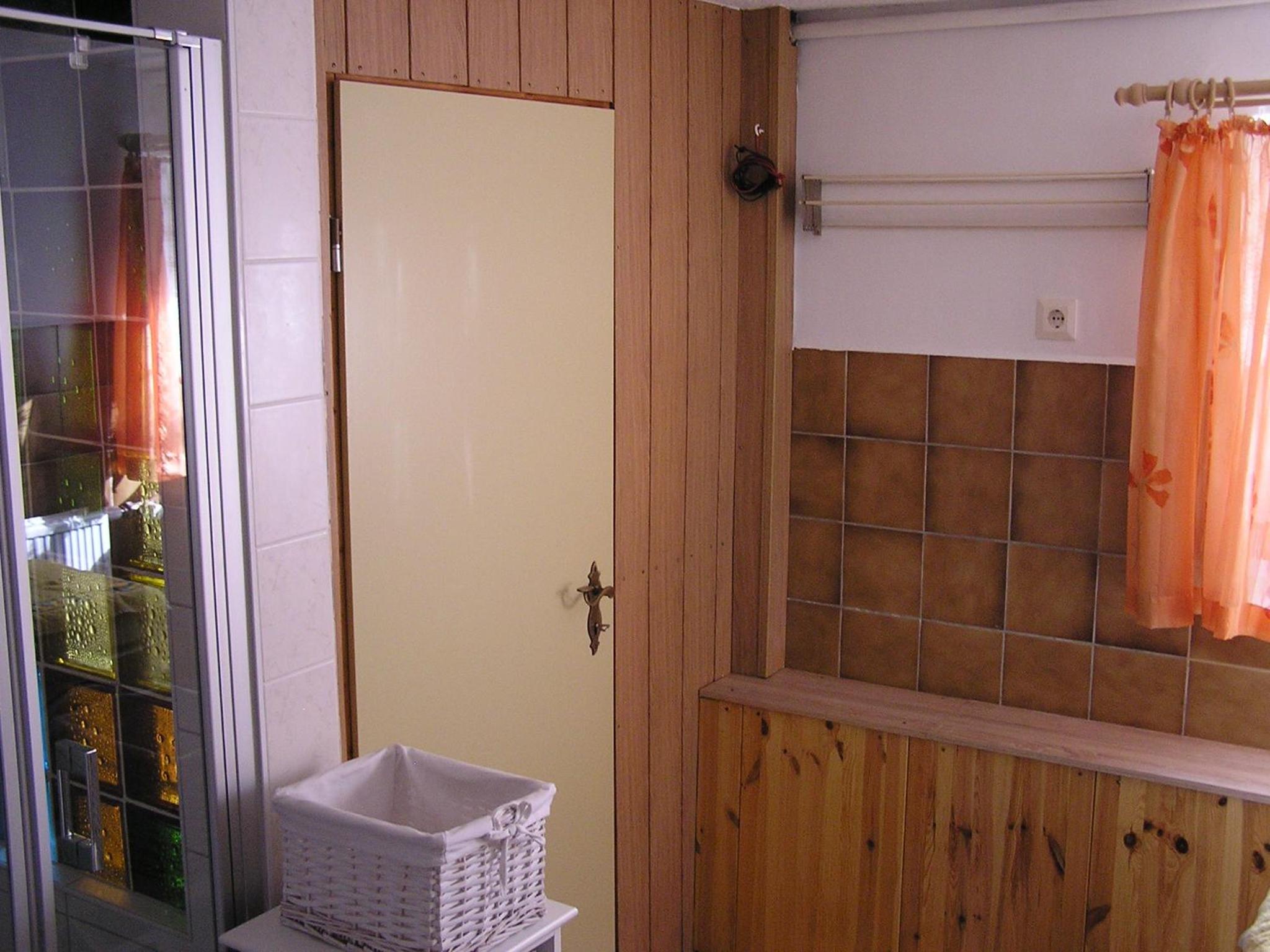 Photo 63