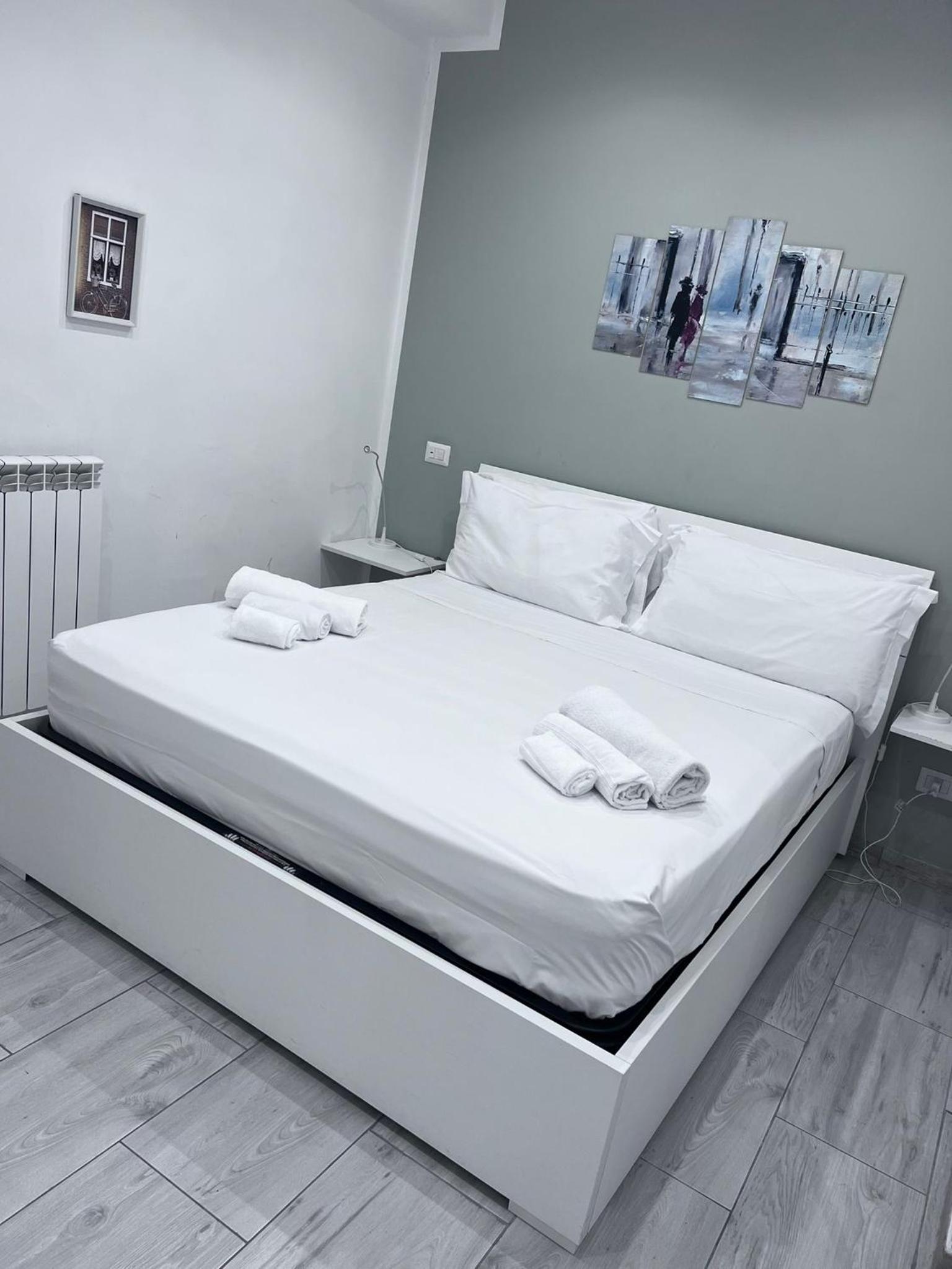 One Hundred Rooms photo 4