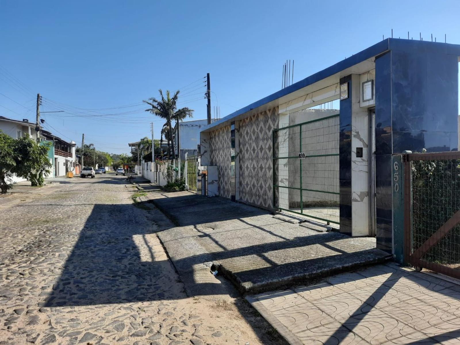 Casa a Três Quadras da Praia da Cal! Torres