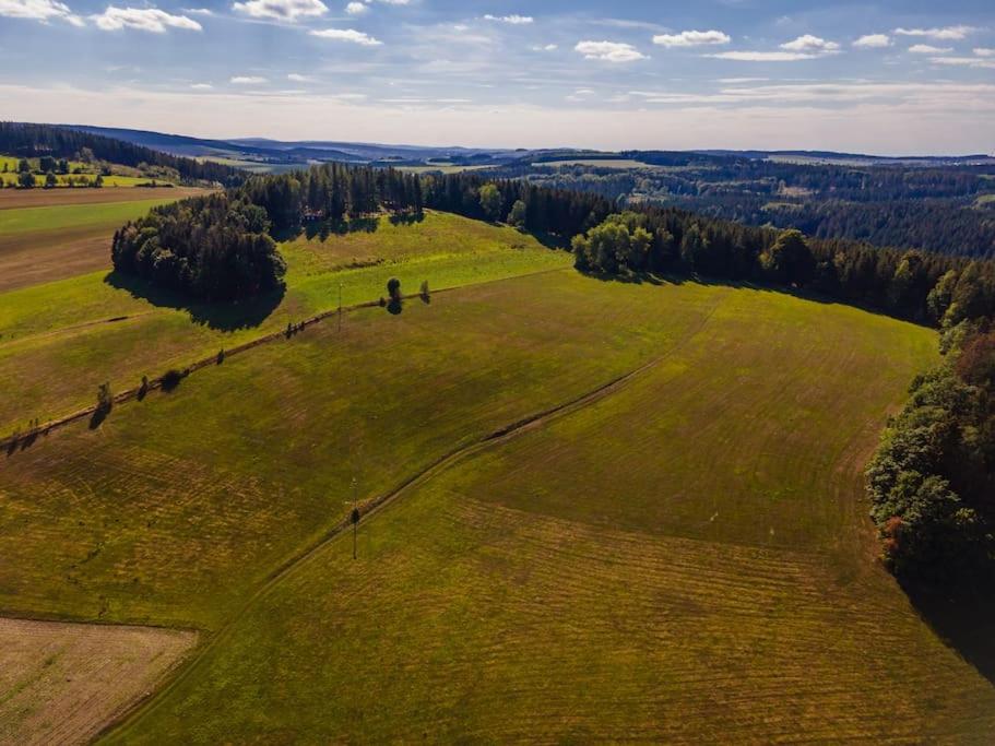 Franzis Feriendomizil im Herzgebirge am Skihang
