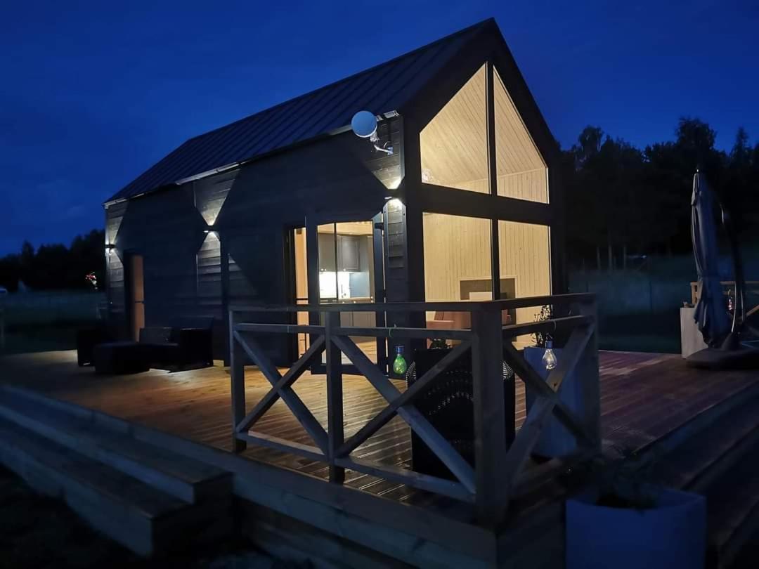 Domek Mazurski całoroczny nad jeziorem z sauną i Jacuzzi SPA