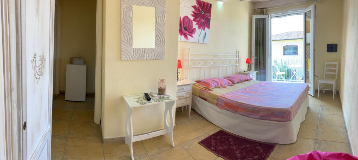 Luigi Apartments&Rooms