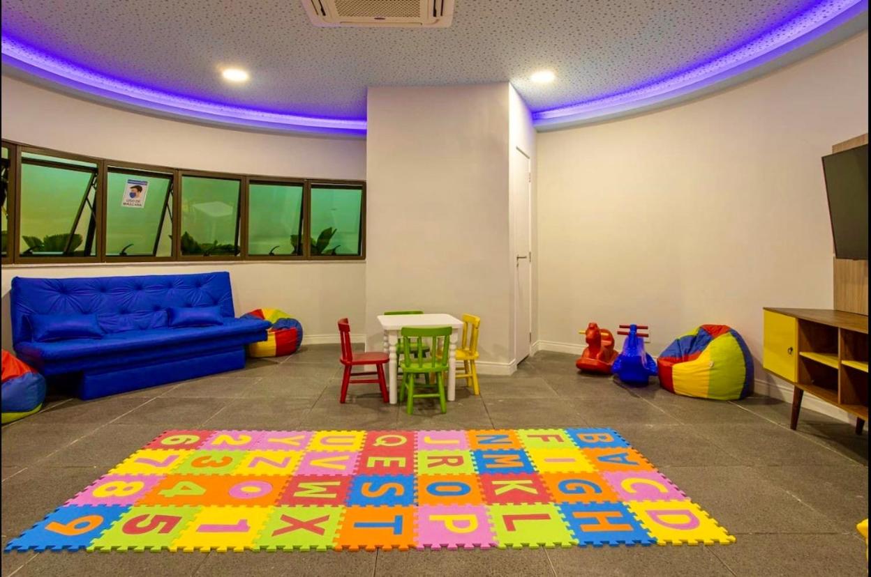 Apartamento Praia dos Anjos Residence Club
