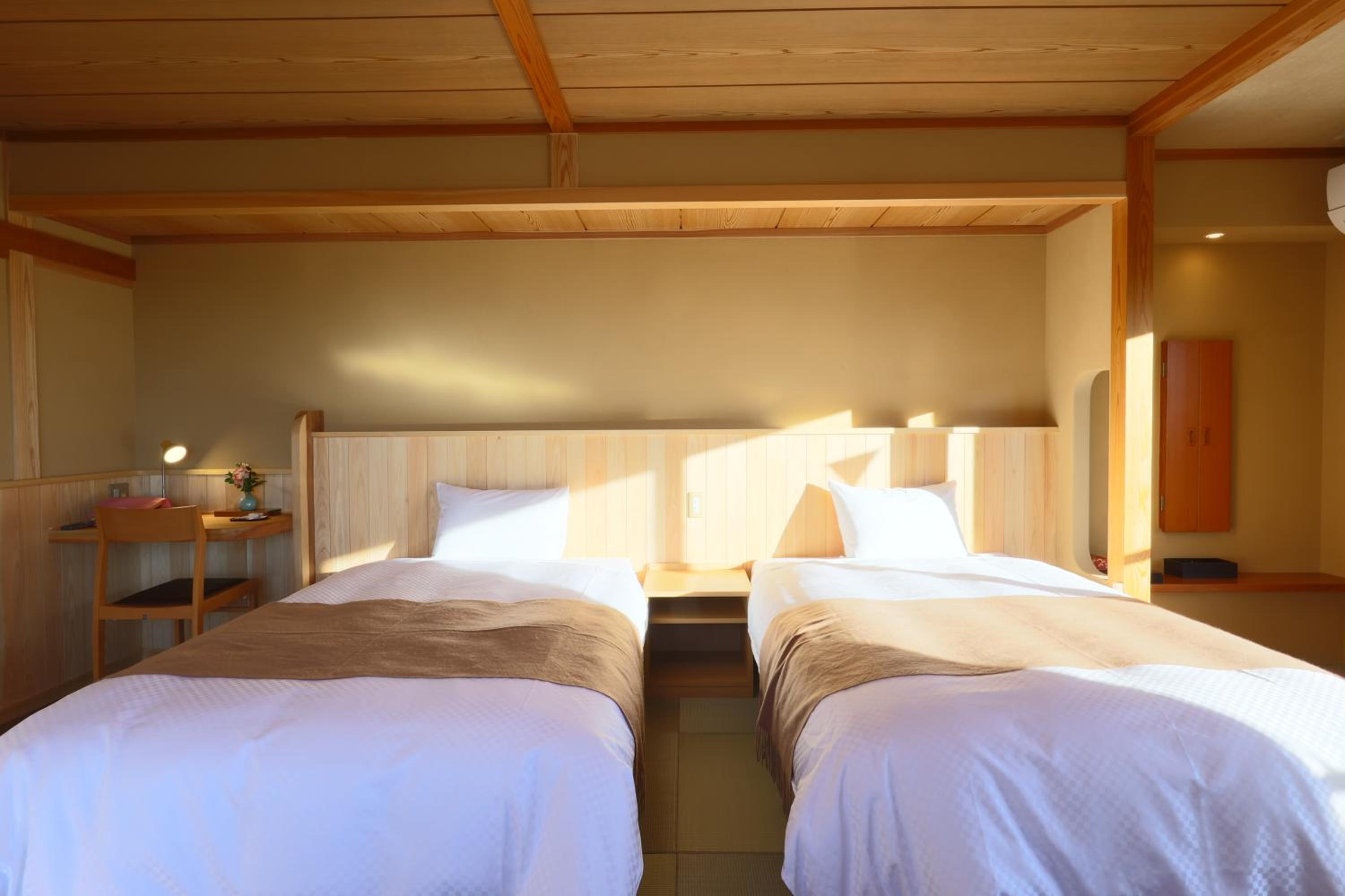 Shibu Hotel