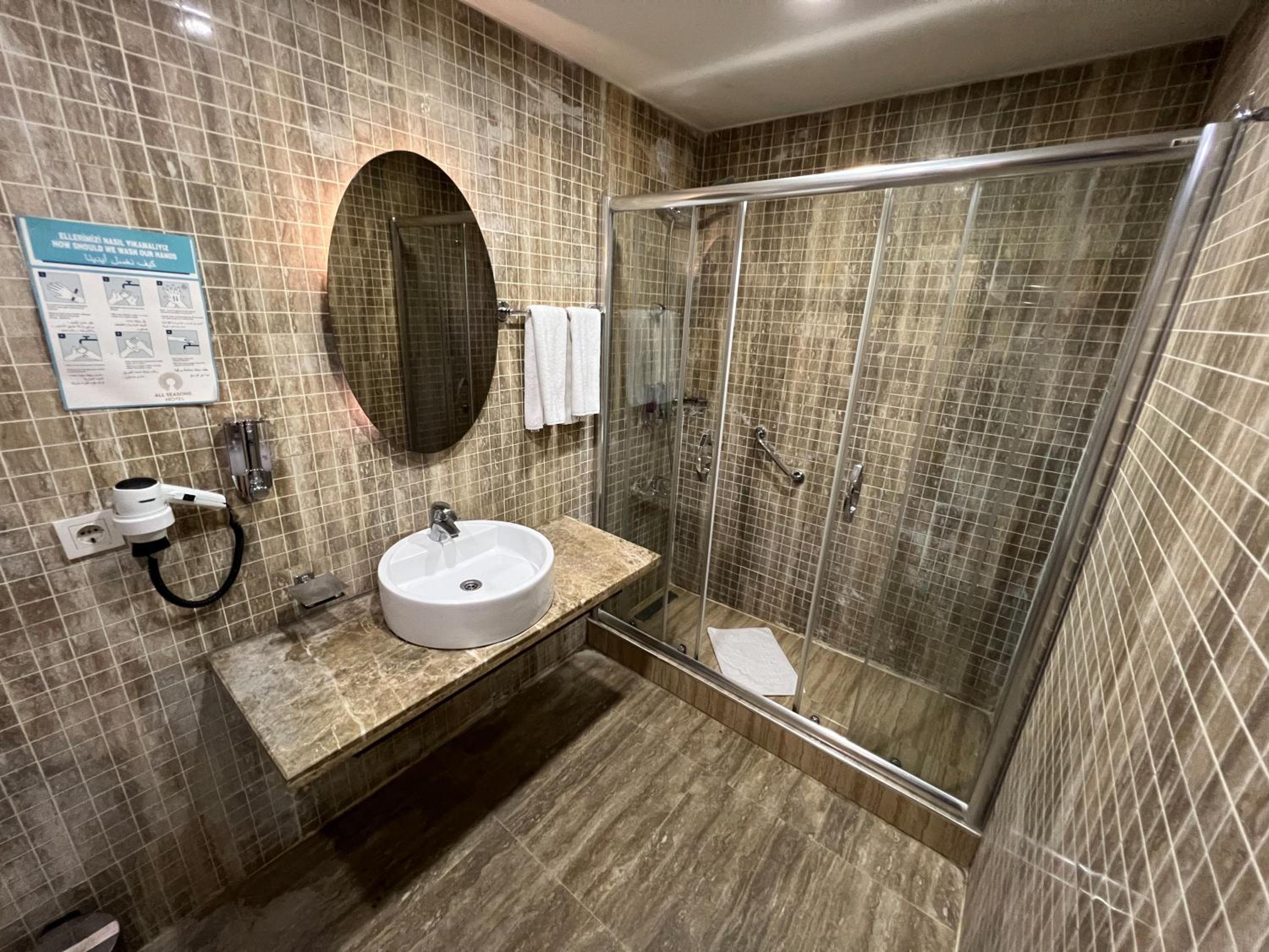 All Seasons Hotel - Image 34