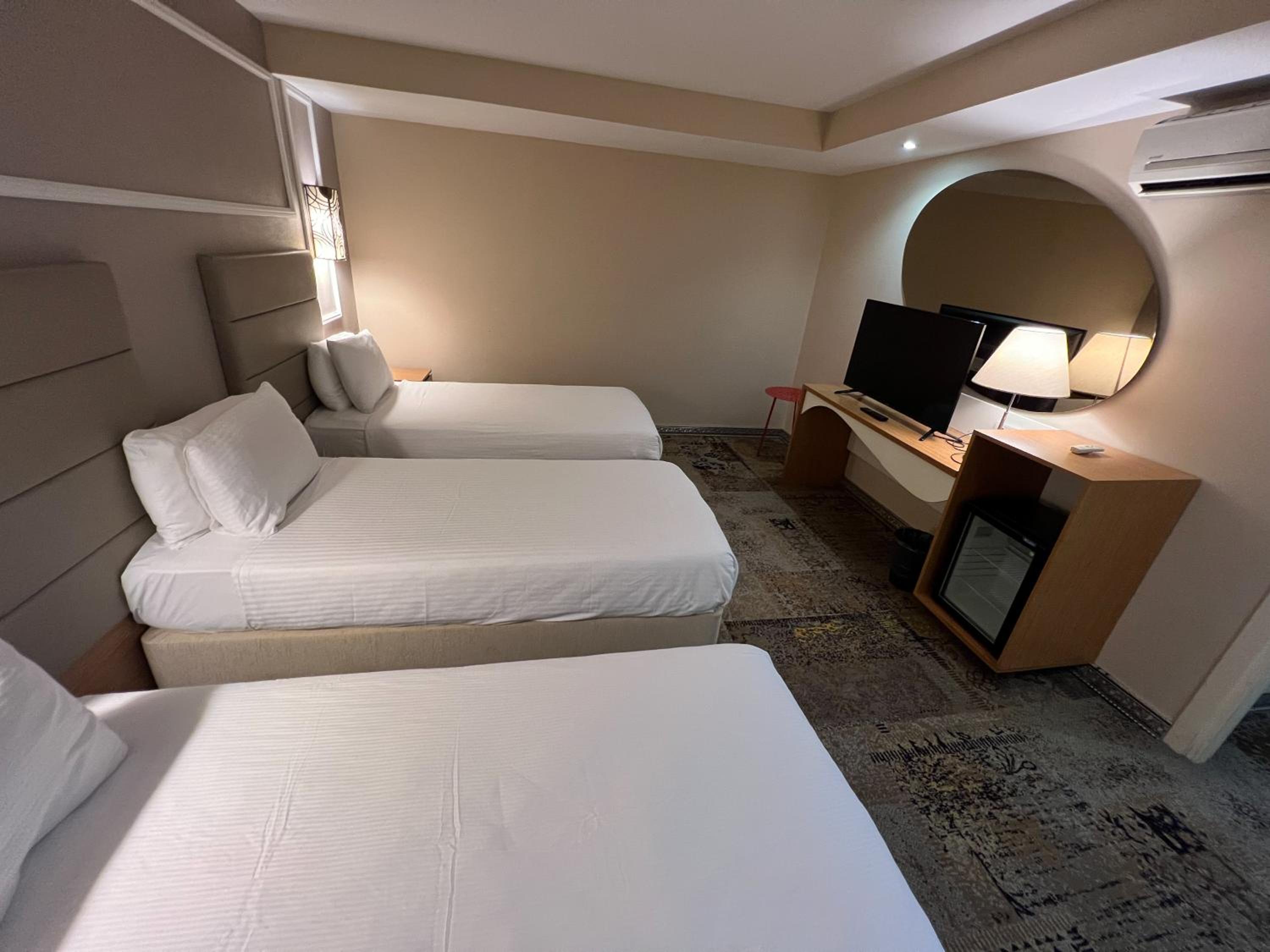 All Seasons Hotel - Image 42