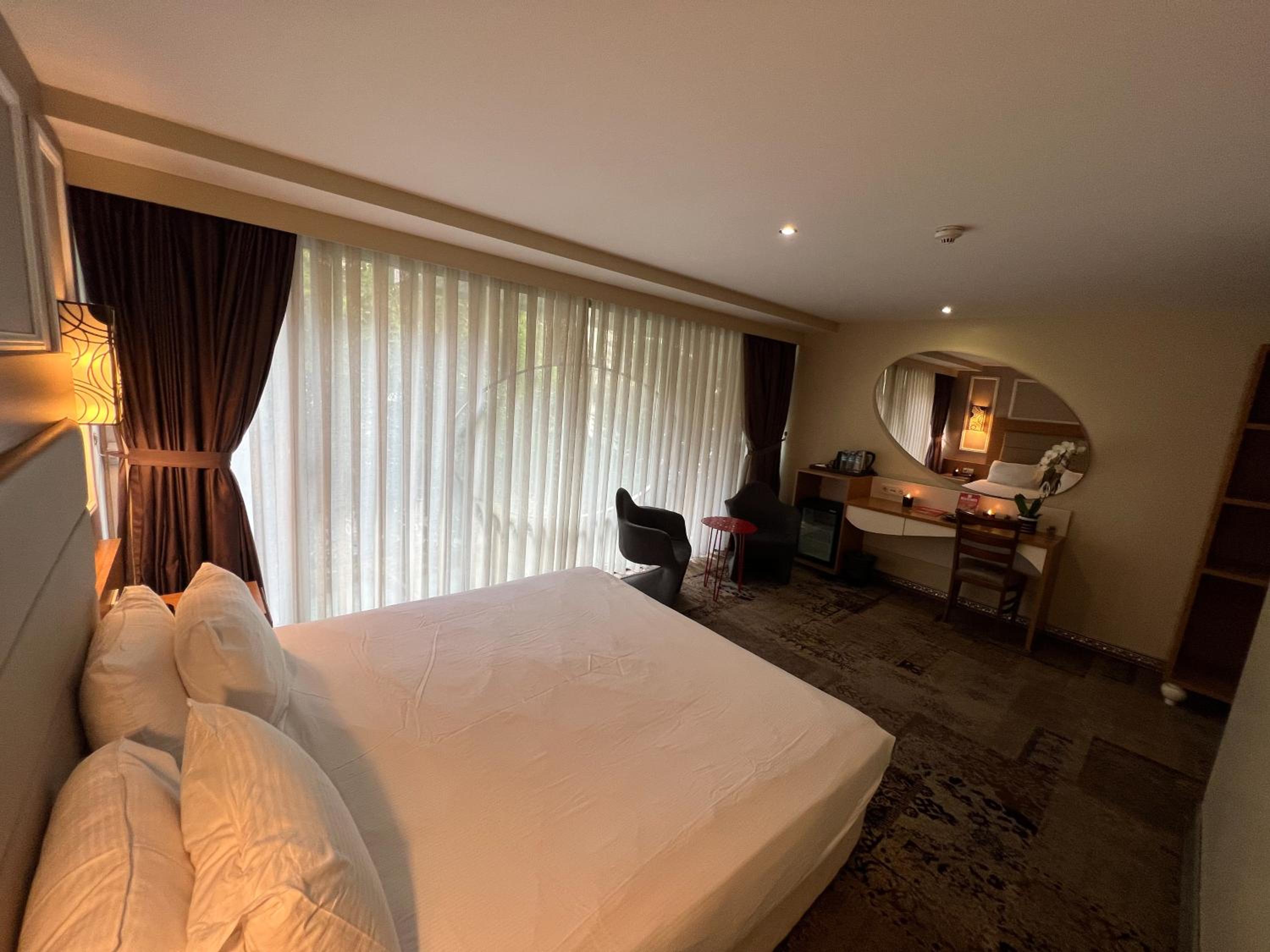 All Seasons Hotel - Image 44