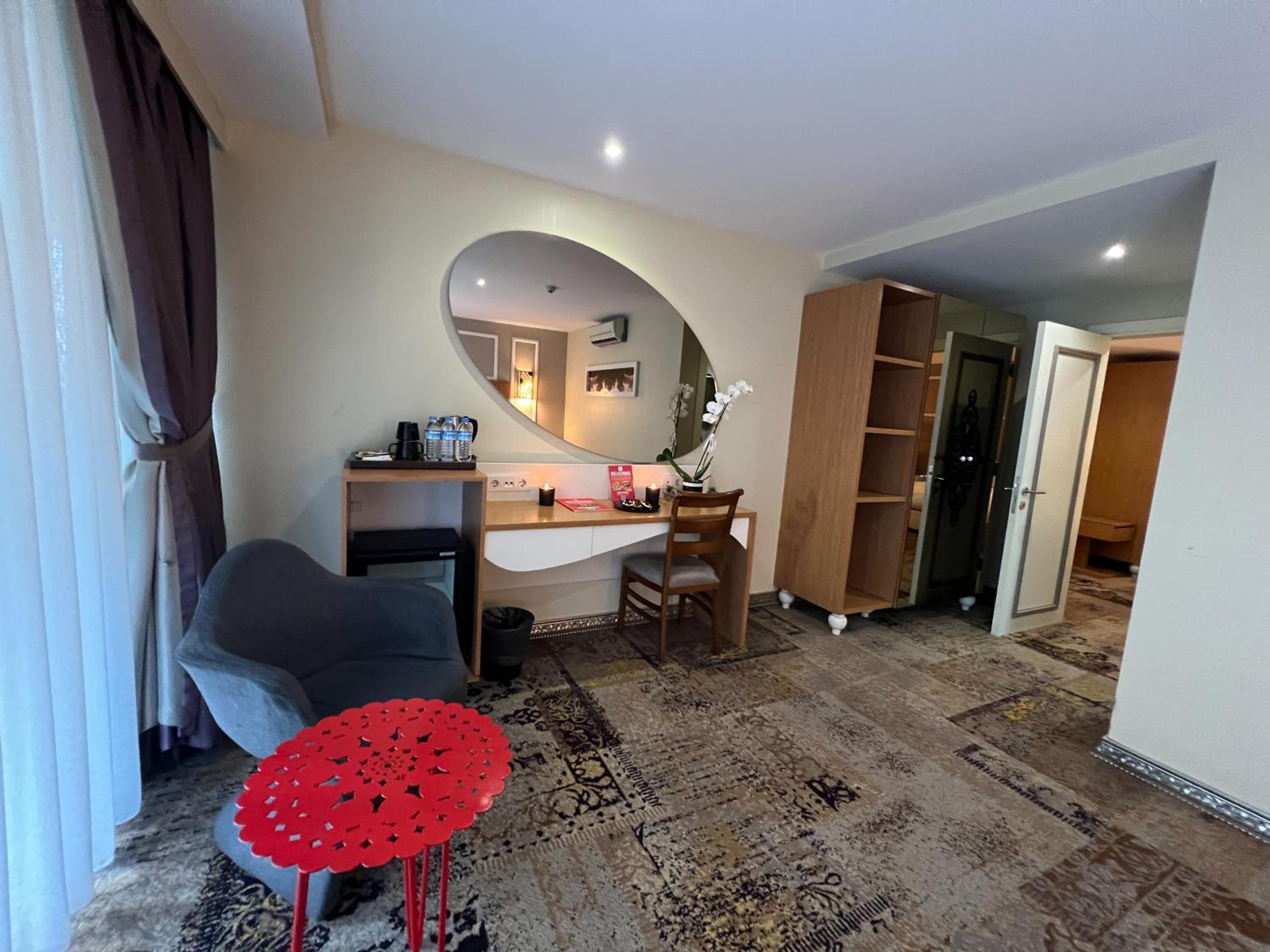 All Seasons Hotel - Image 98