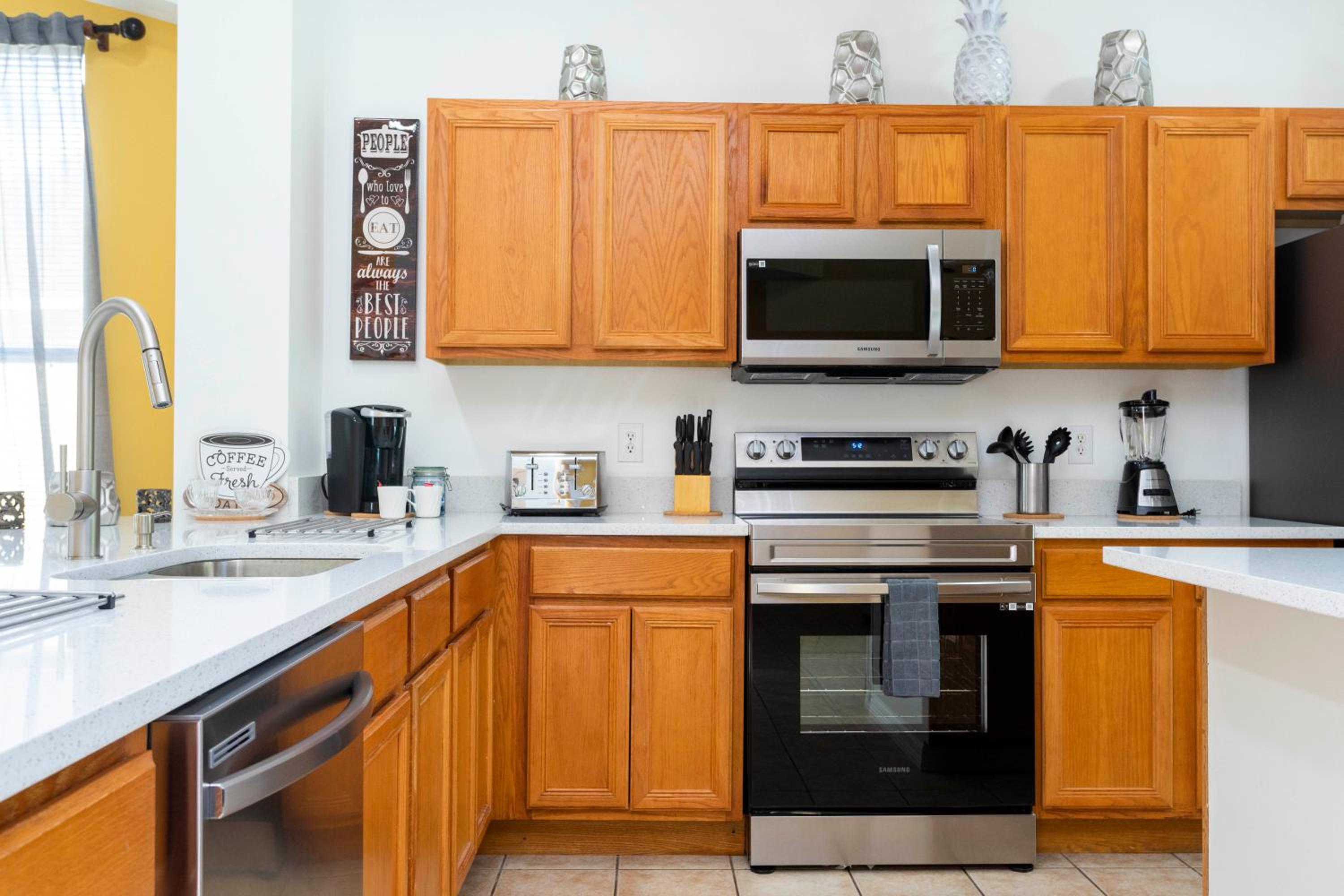 7 Bedroom Mansion Near Disney view 3