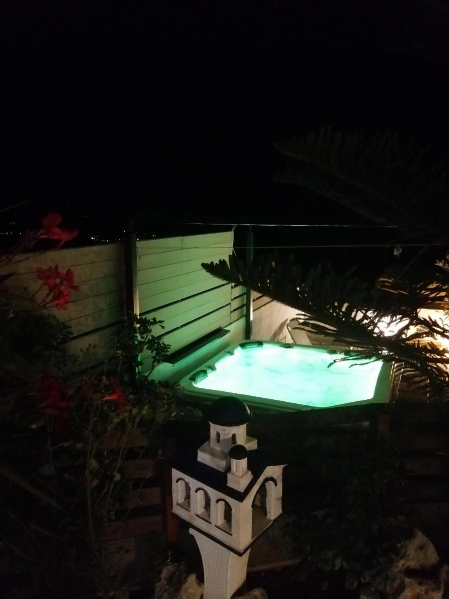 villa ariadni
