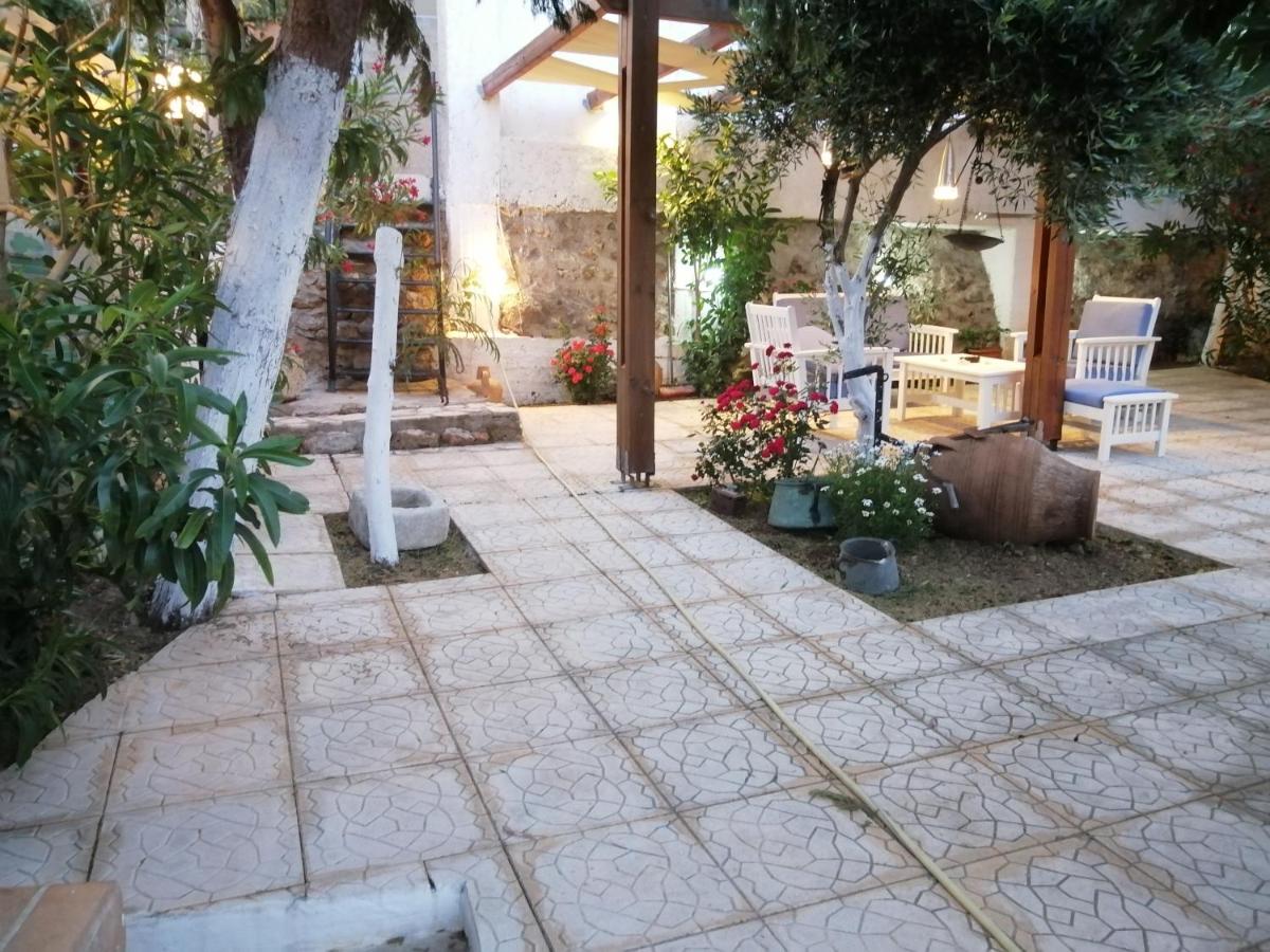 villa ariadni