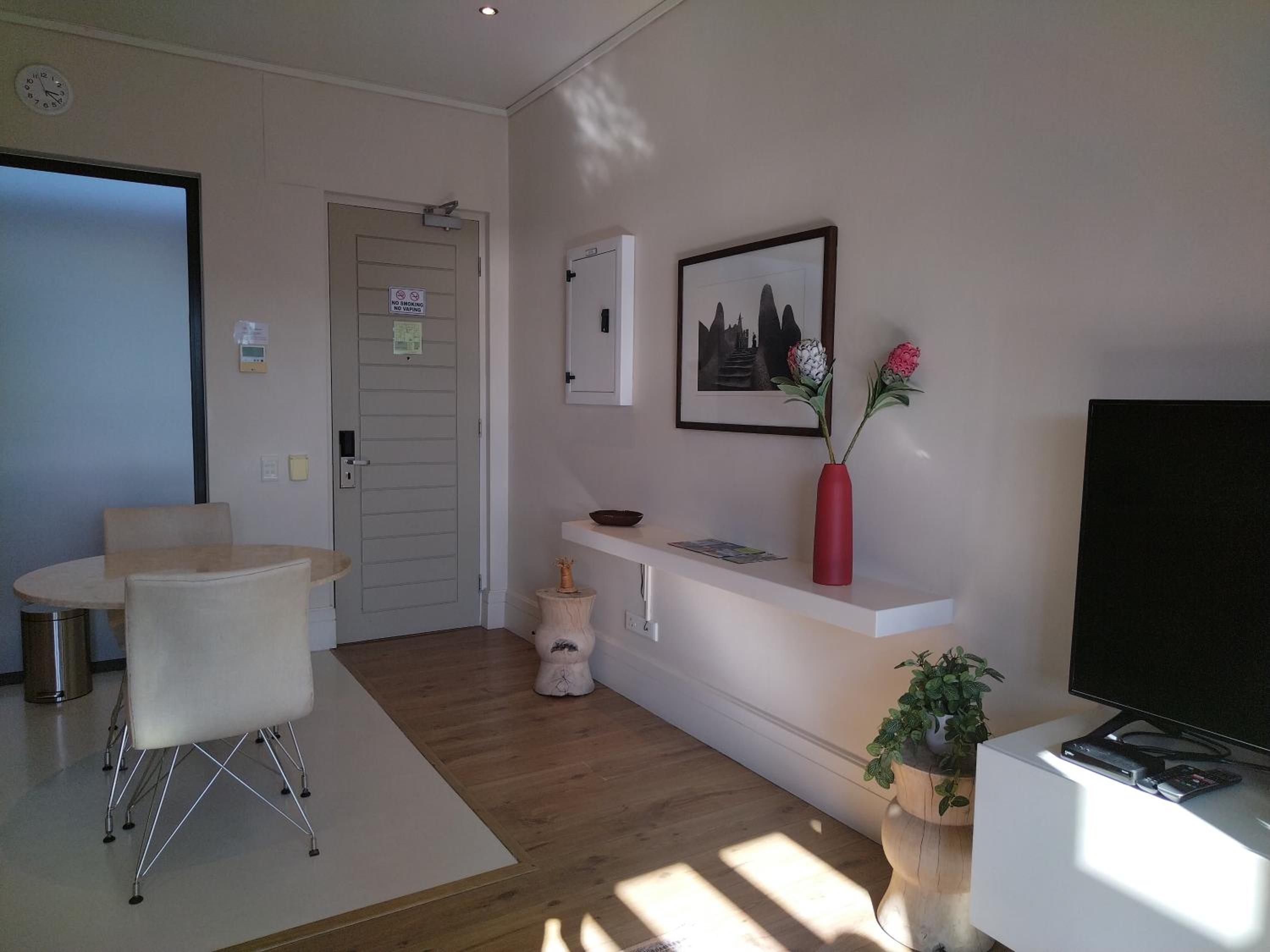 The Rex Studio Apartment view 4