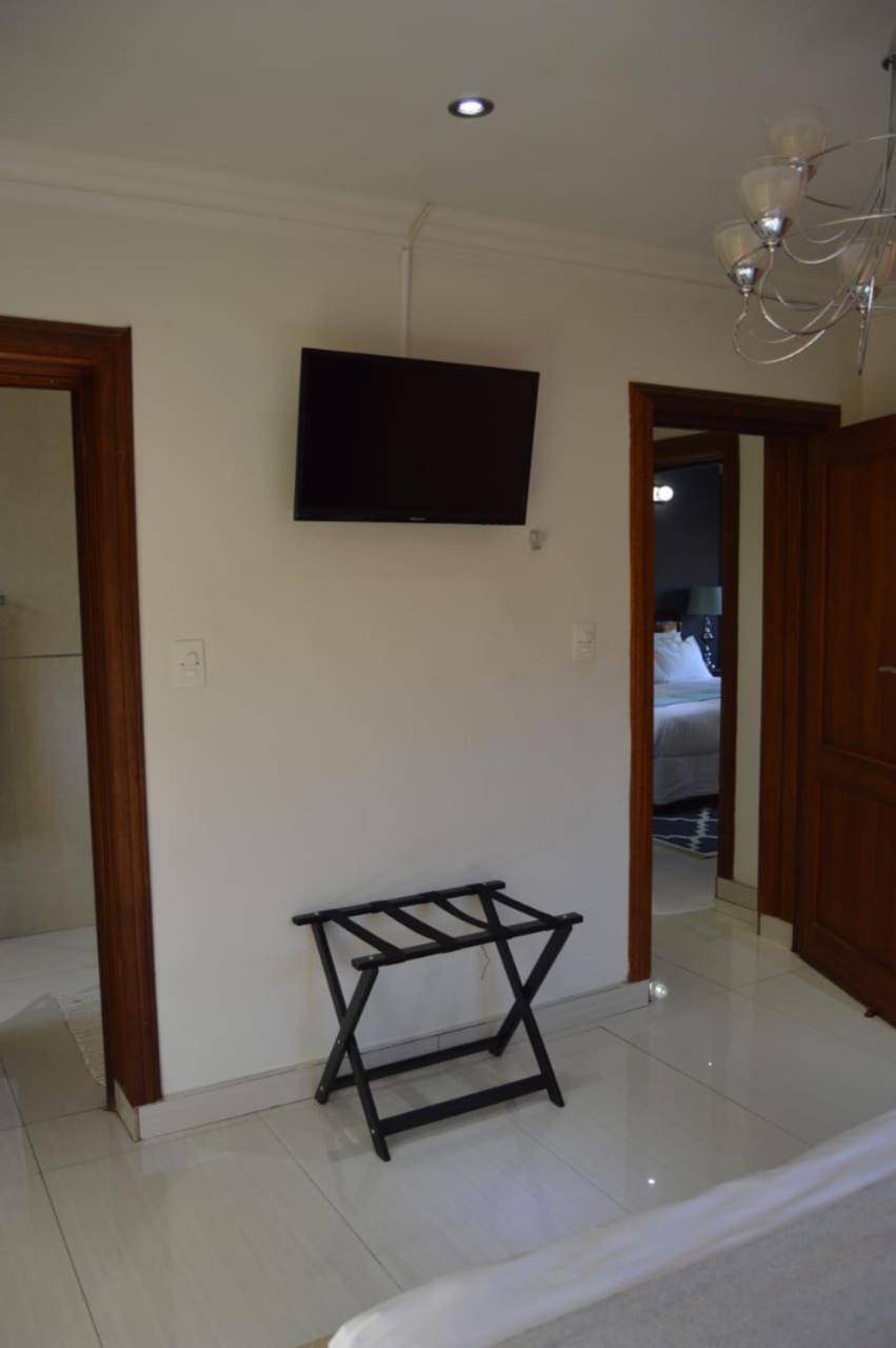 Honolulu Lifestyle Guest Lodge