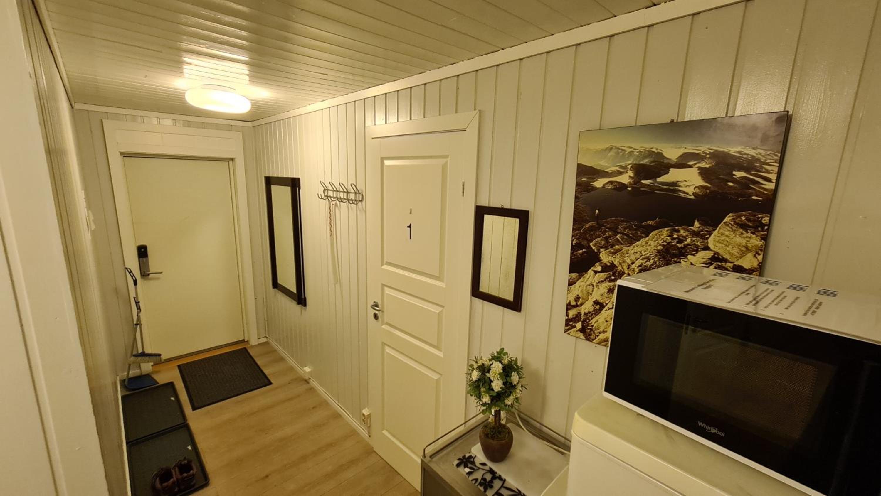 Trolltunga Lodge
