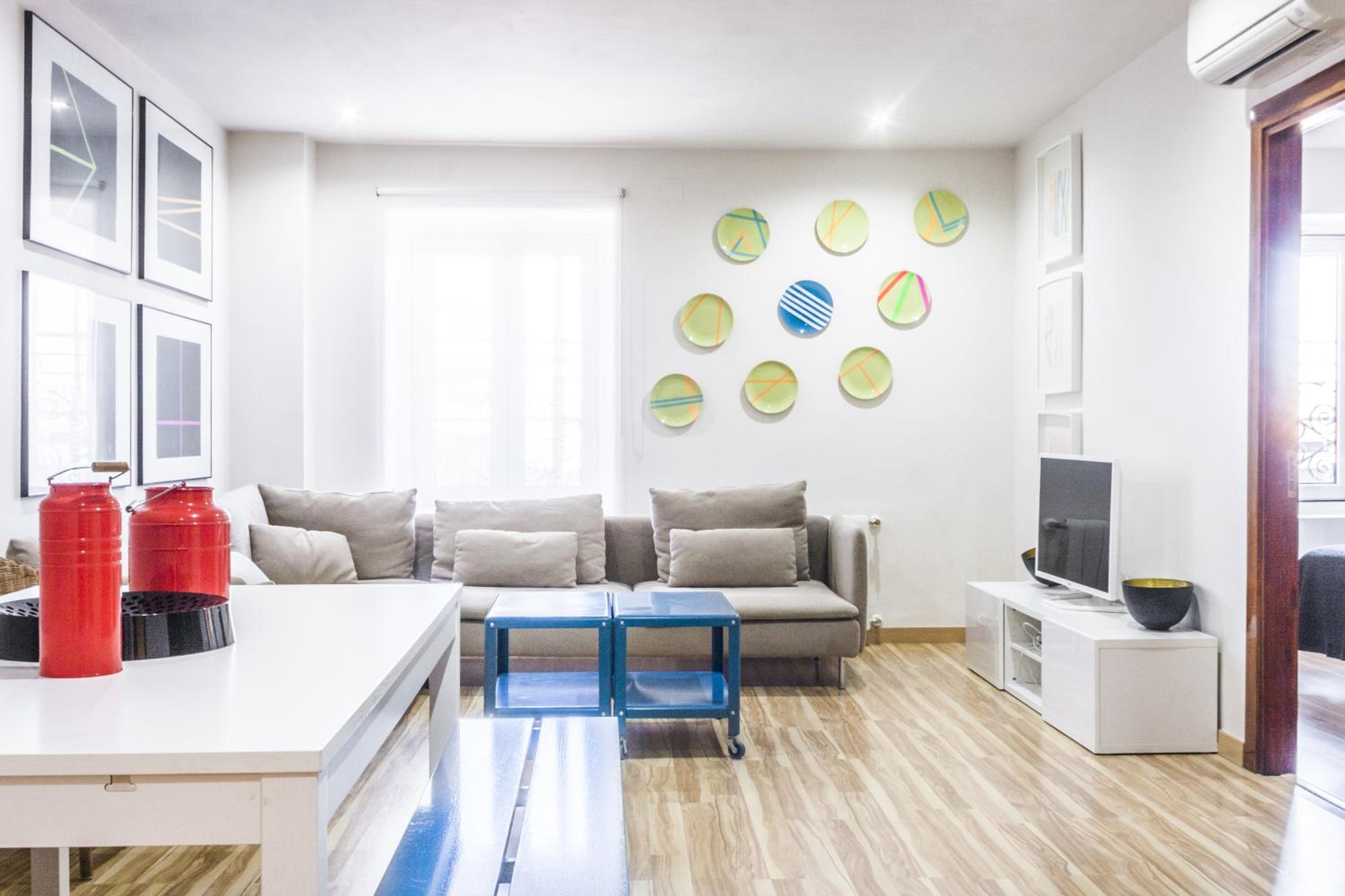 Mola Suites