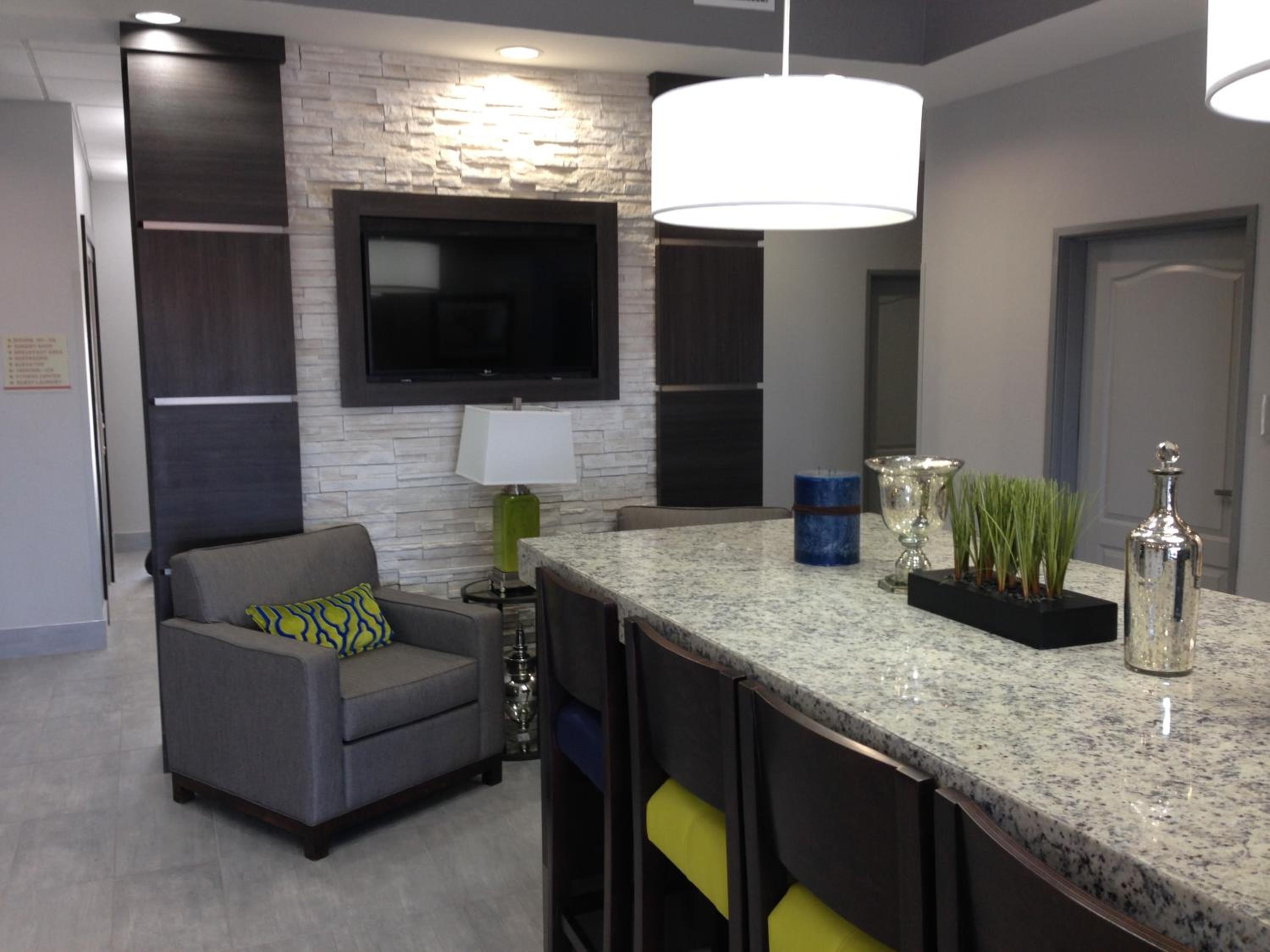 Hawthorn Extended Stay by Wyndham Midland