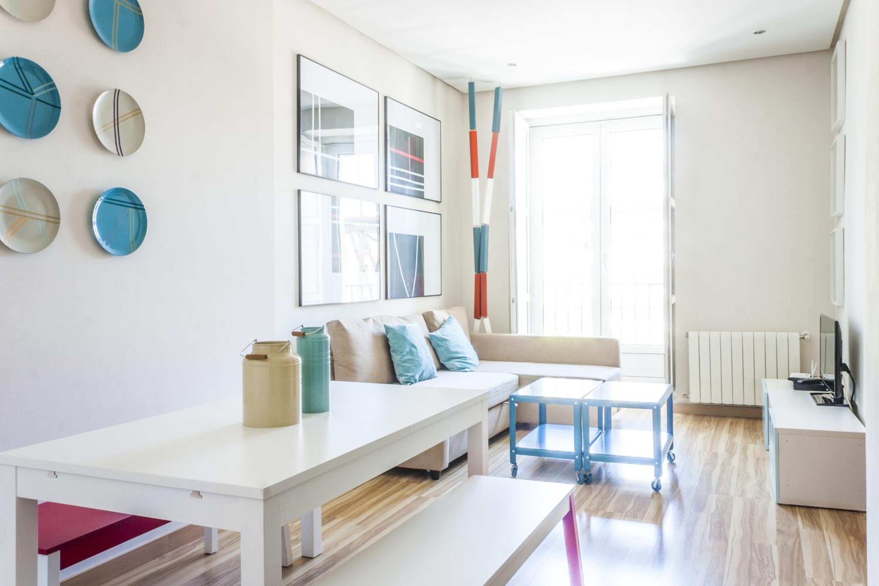 Mola Suites