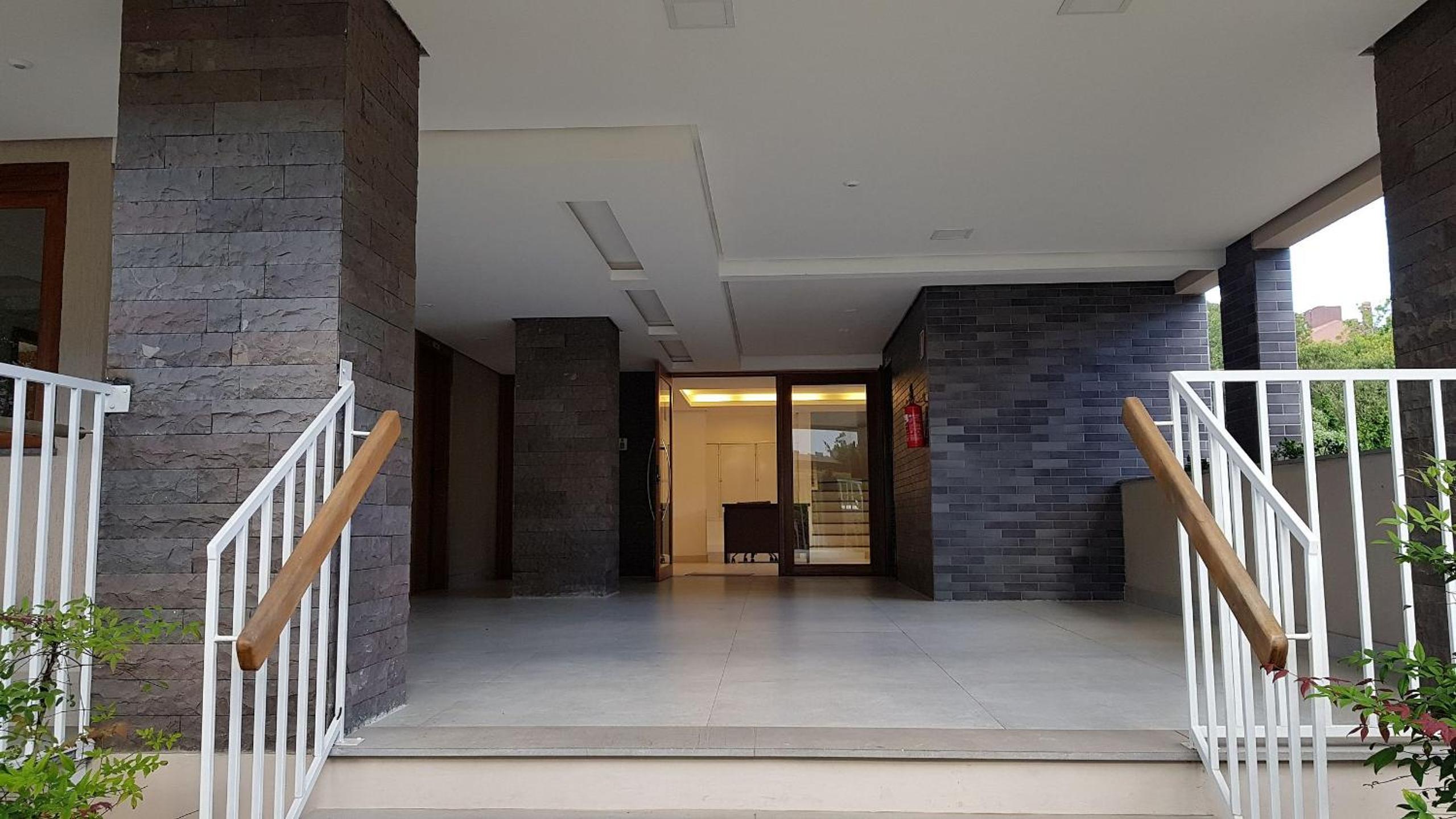 Apartamento incrível no centro de Canela view 4