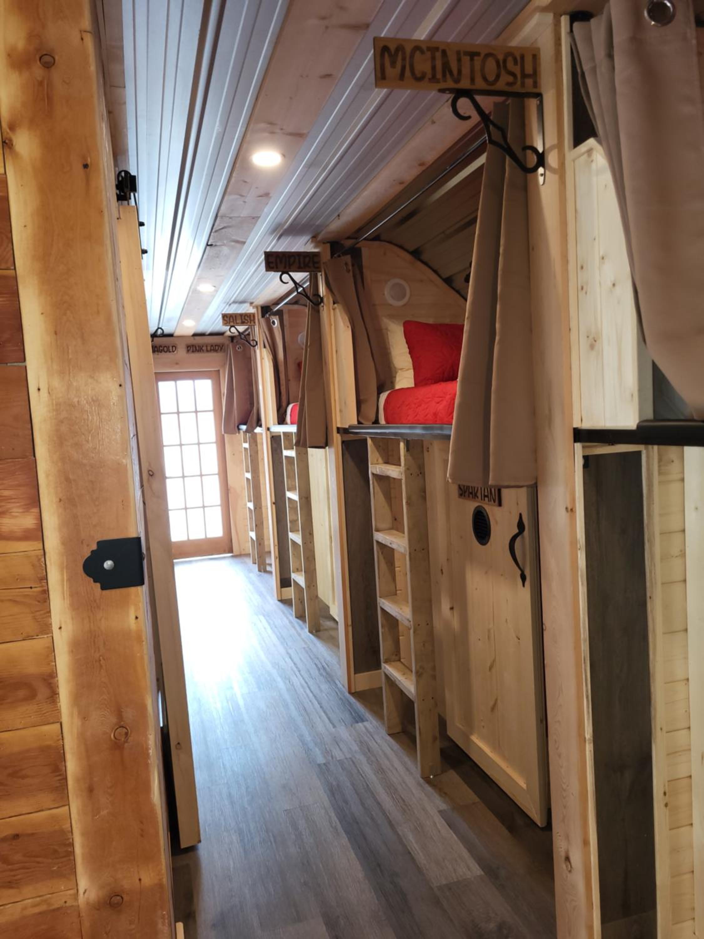 THE ORCHARD (HOSTEL WITH PRIVATE BUNKS) - Image 4