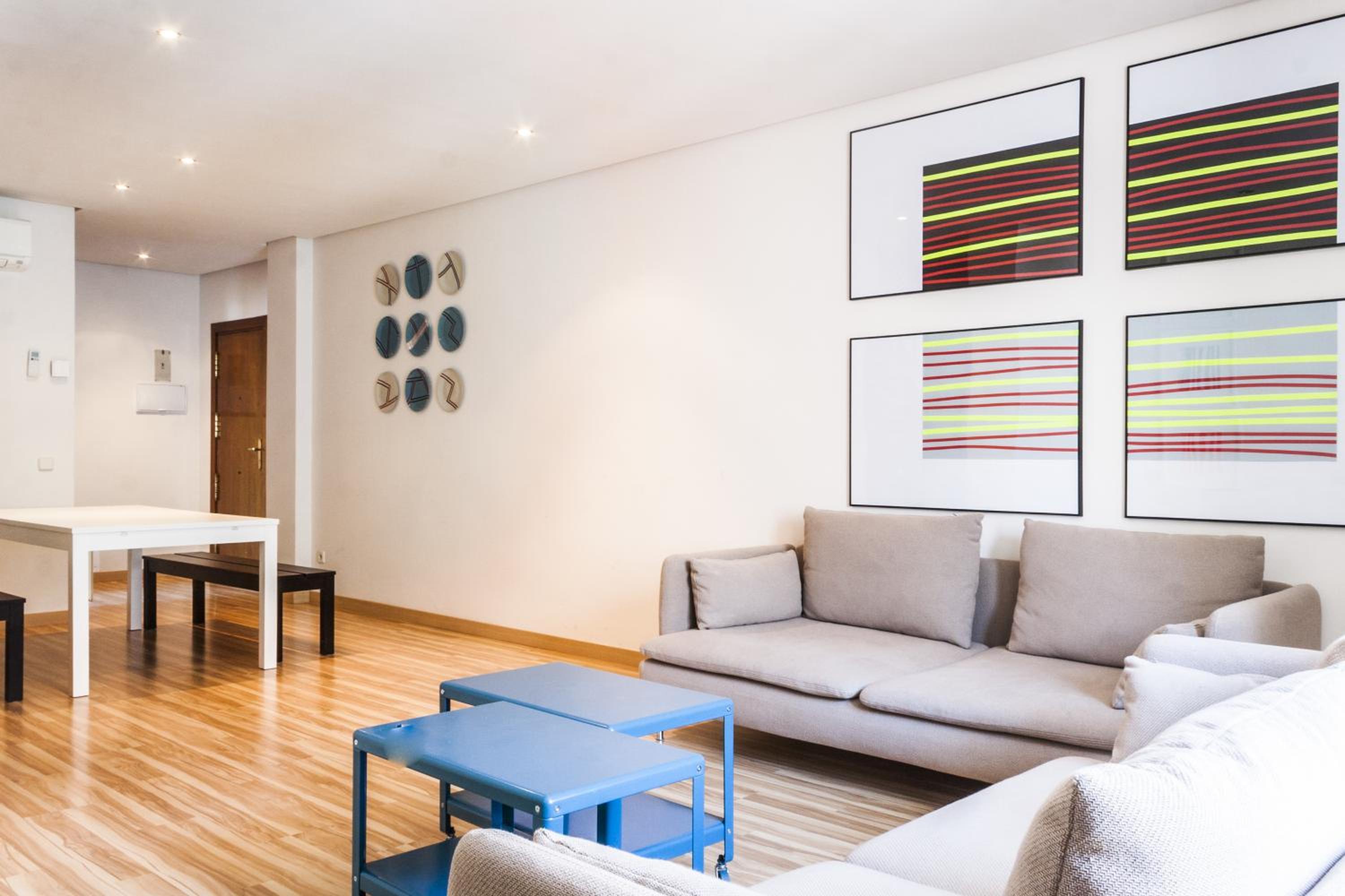 Mola Suites